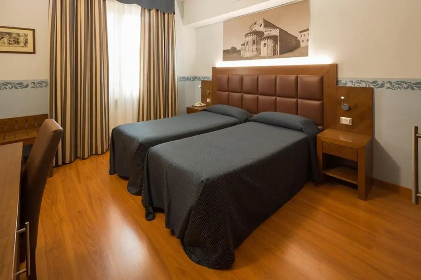 Photo of the whole room, Bed in Hotel Terminus & Plaza Photo of the whole room, Bed in Hotel Terminus & Plaza