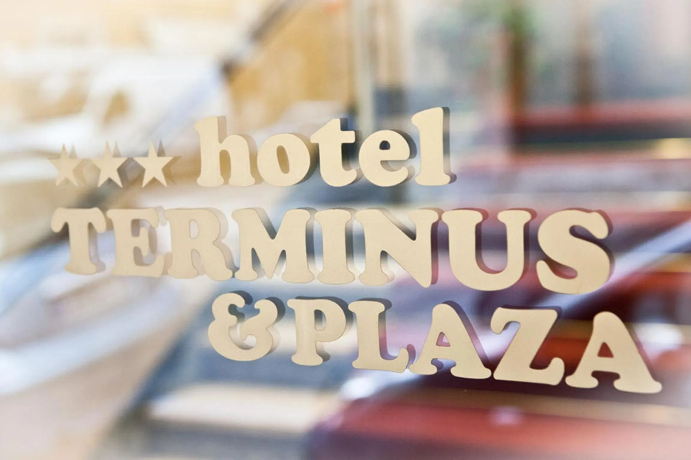 Decorative detail in Hotel Terminus & Plaza