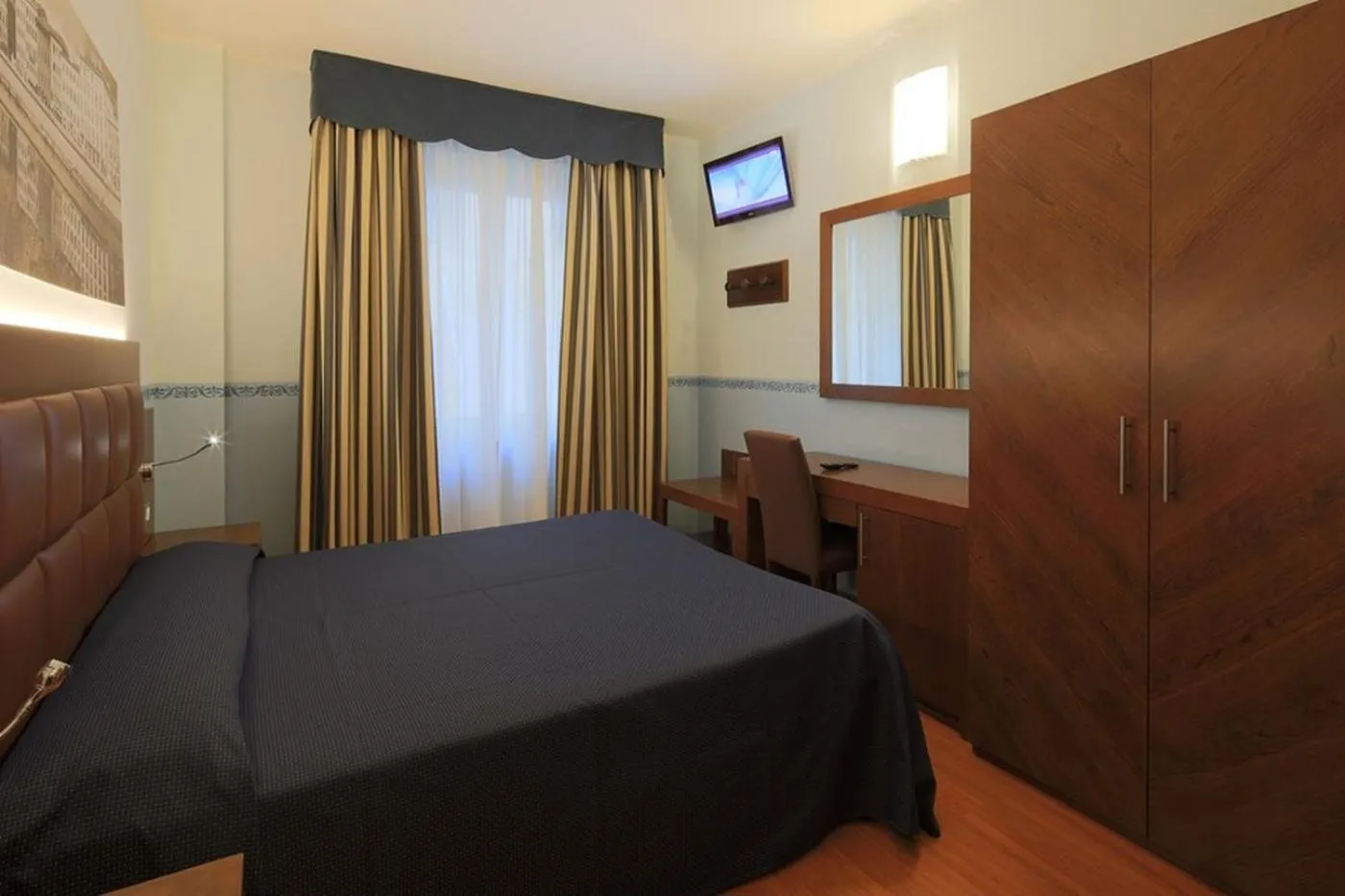 Bed in Hotel Terminus & Plaza