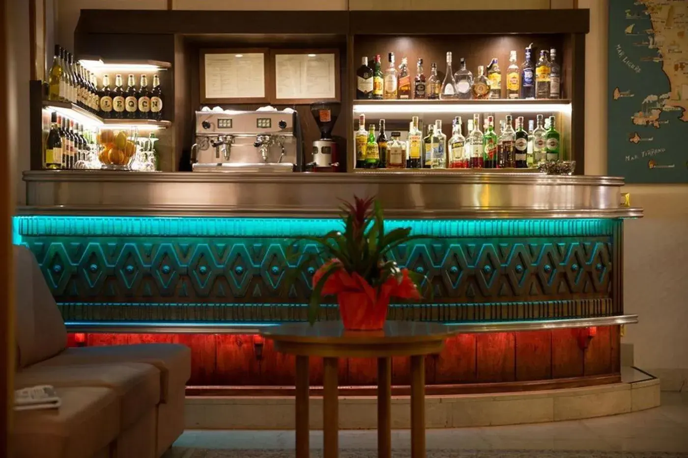 Lounge or bar in Hotel Terminus & Plaza Lounge or bar in Hotel Terminus & Plaza