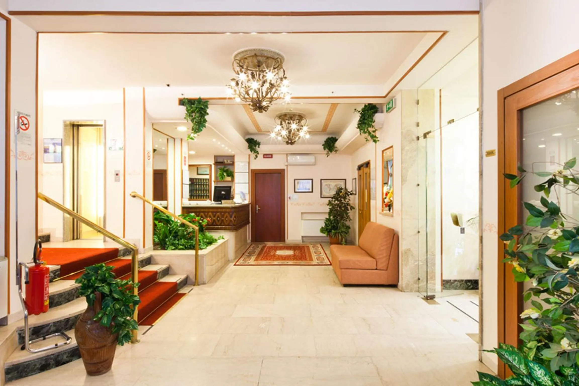 Lobby or reception in Hotel Terminus & Plaza