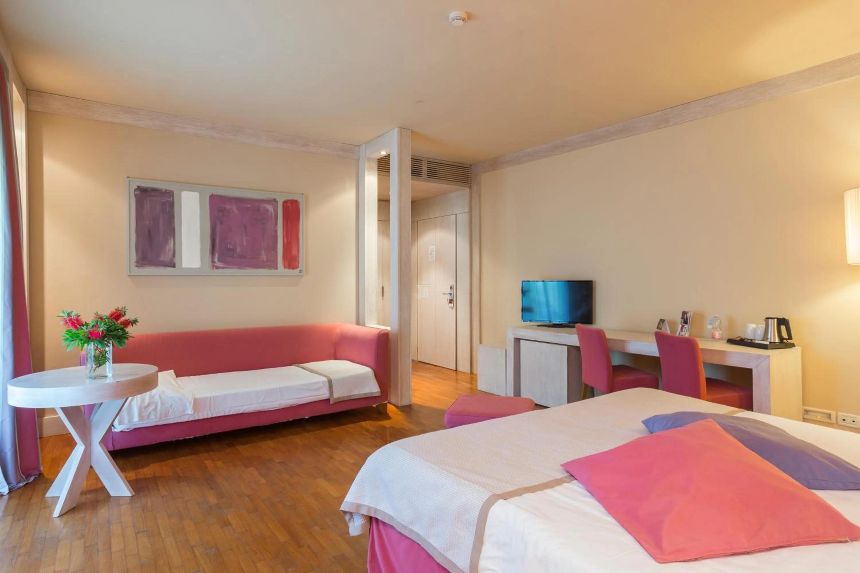 Photo of the whole room, Bed in TH Tirrenia - Green Park Resort