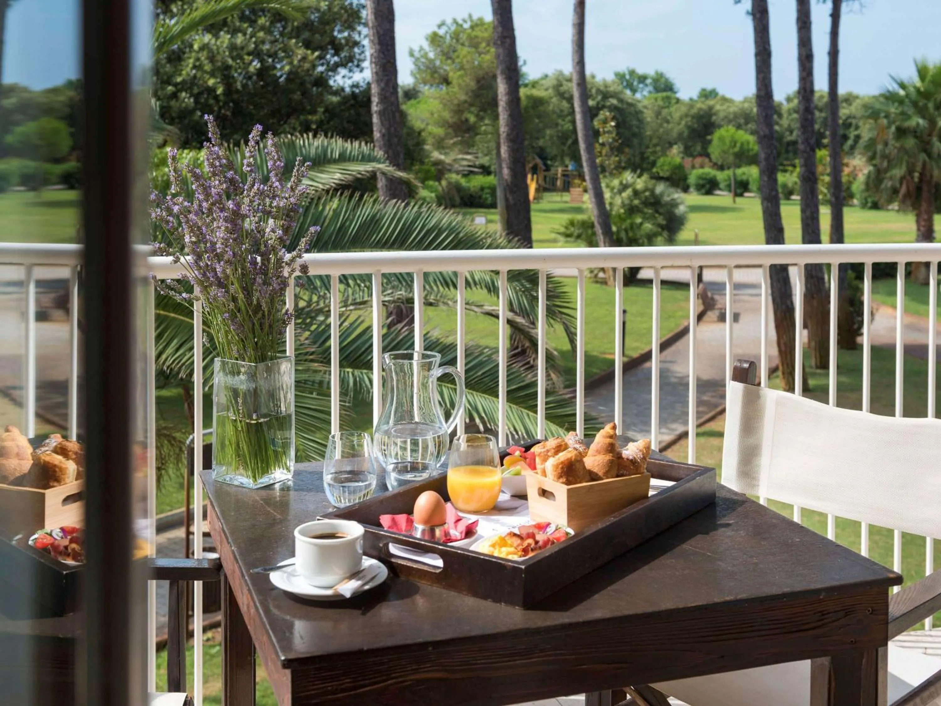 Restaurant/places to eat in TH Tirrenia - Green Park Resort