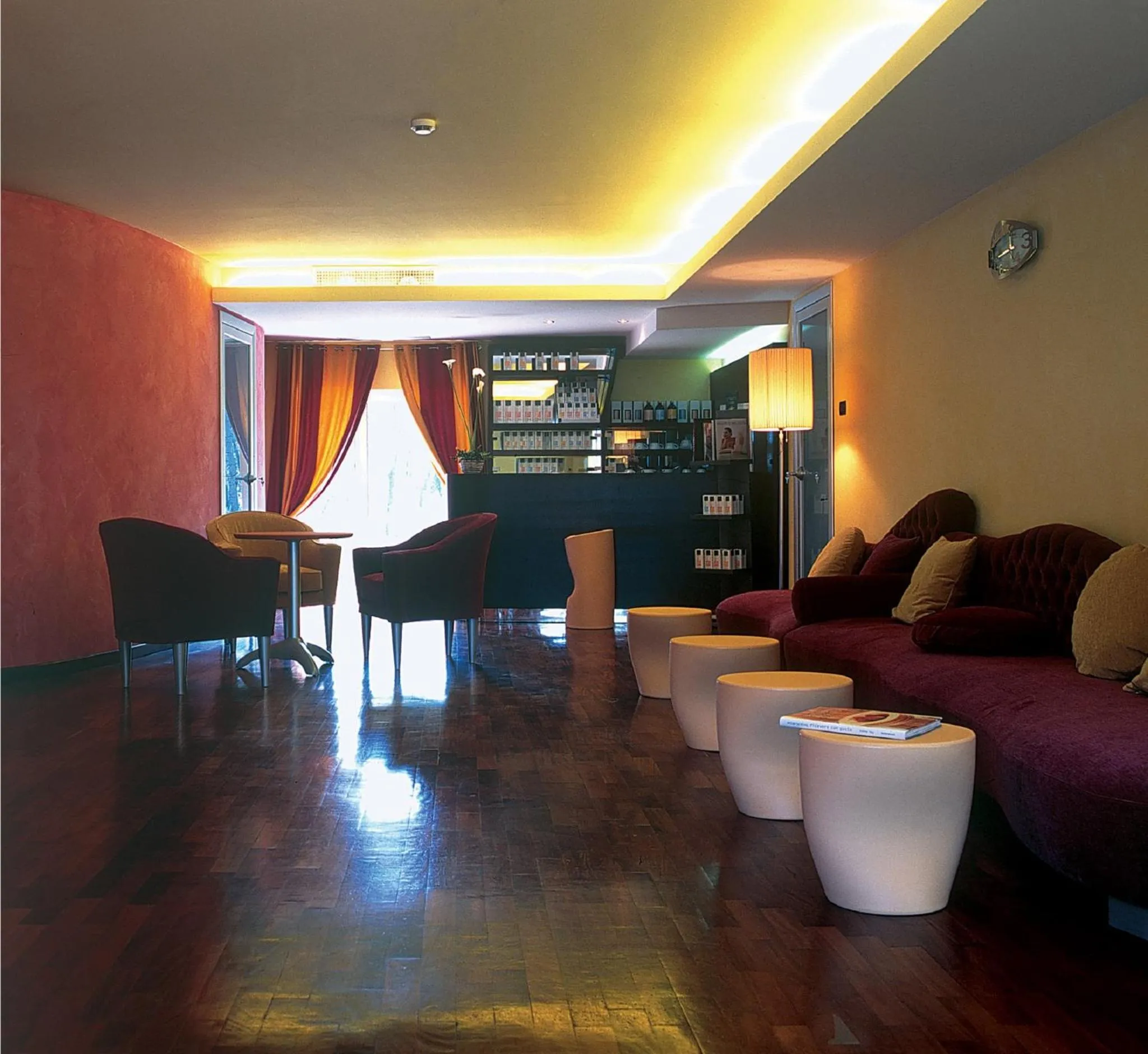 Lounge or bar in TH Tirrenia - Green Park Resort