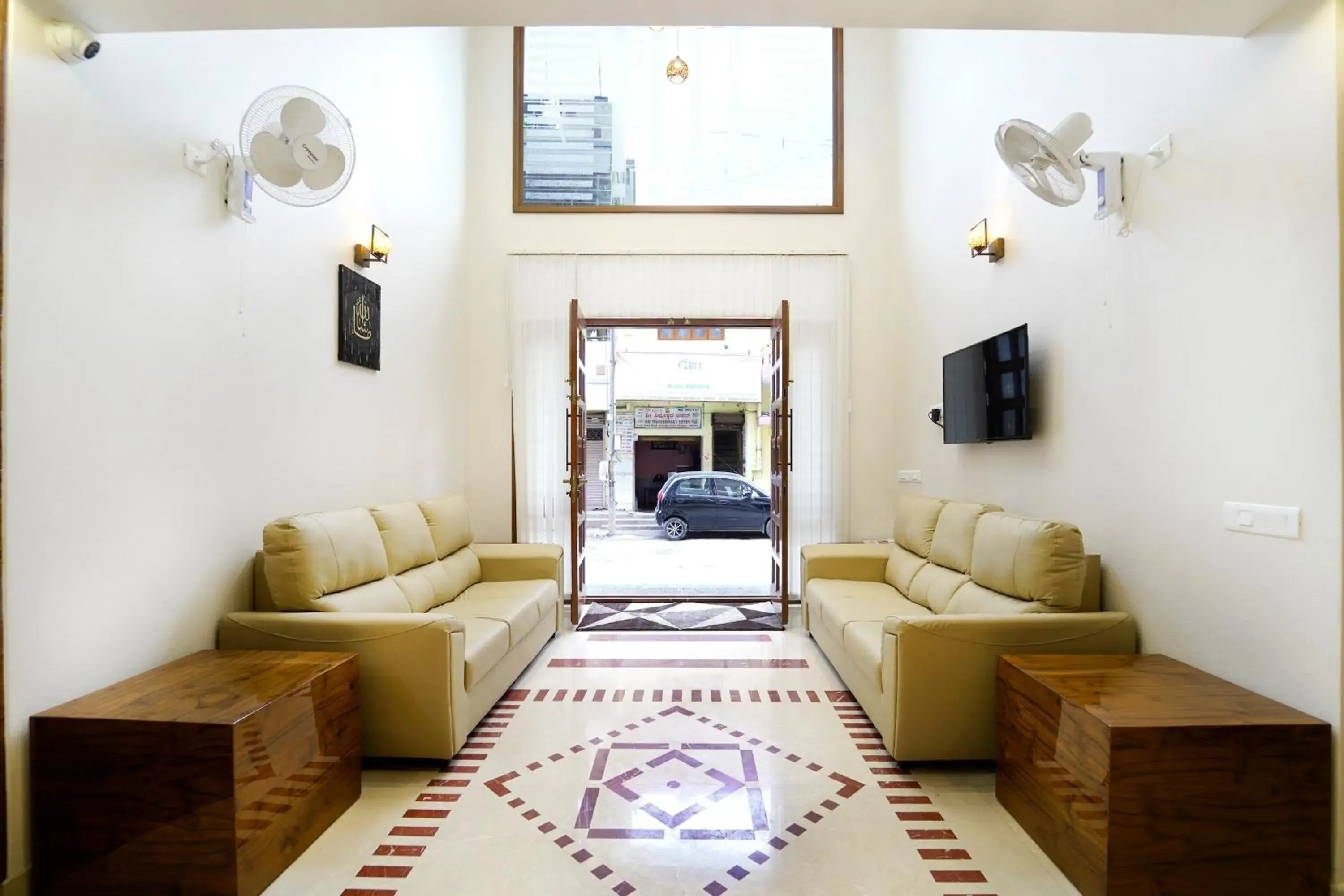 Lobby or reception in SS CROWN inn Lobby or reception in SS CROWN inn