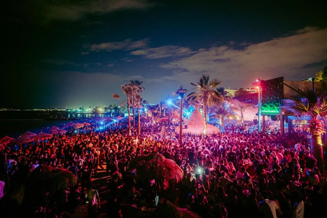 Evening entertainment in Xcite Hotel Salem