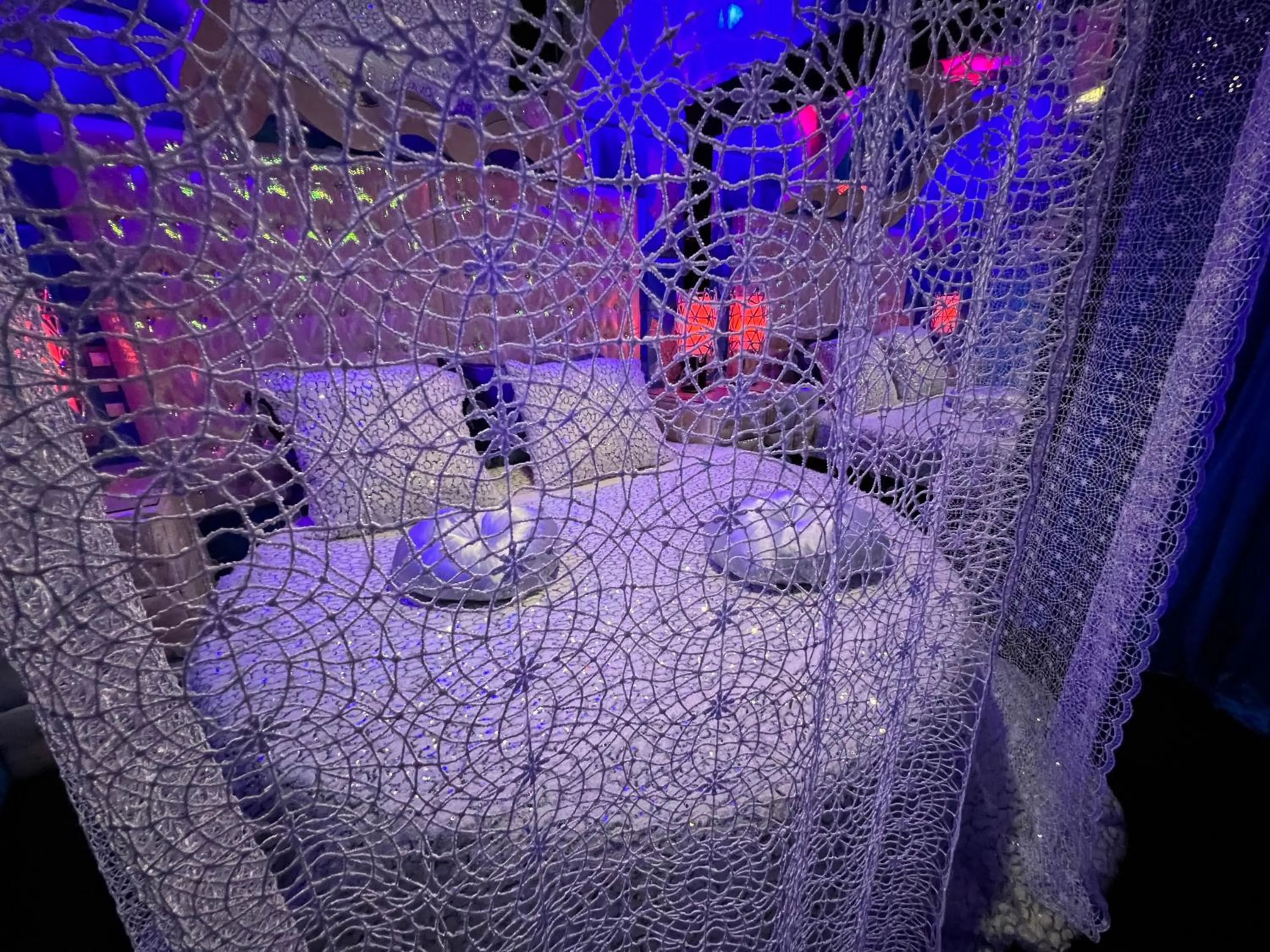 Bed in Xcite Hotel Salem