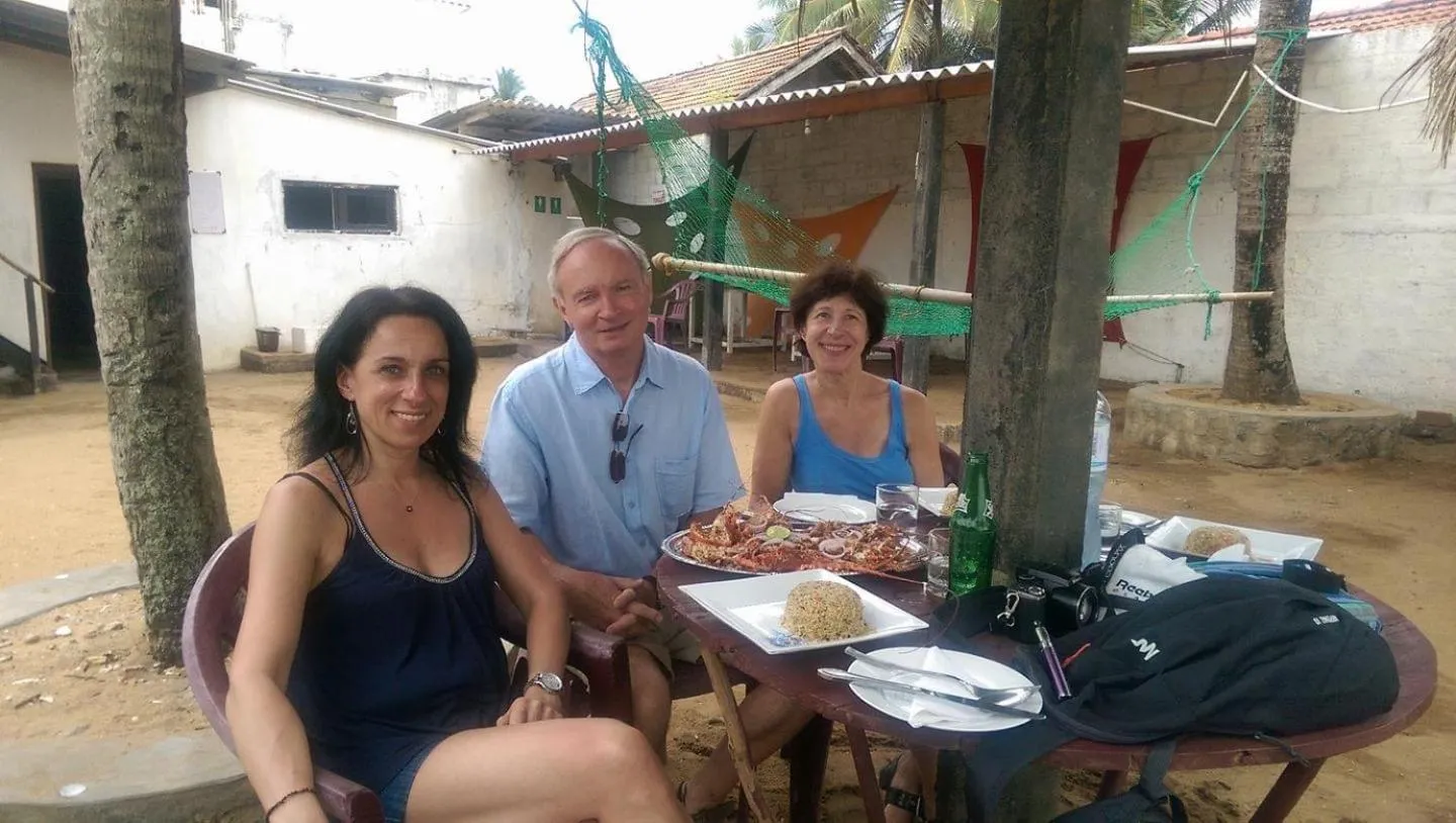 Restaurant/places to eat in OYO 459 Barasti beach resort