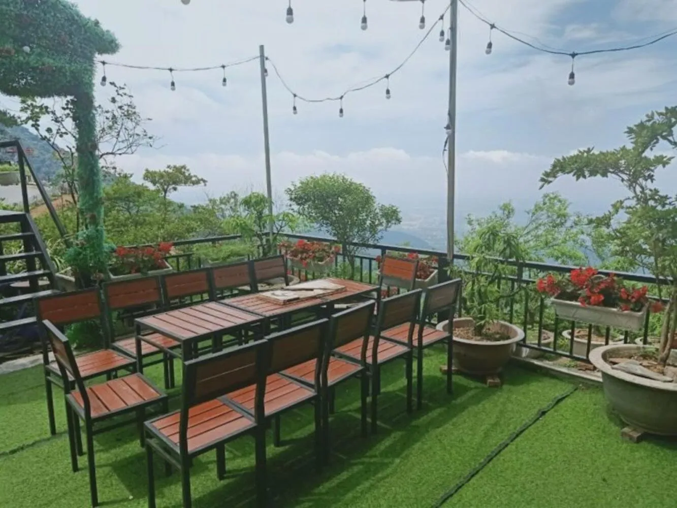 BBQ facilities in Sun Villa Tam Đảo