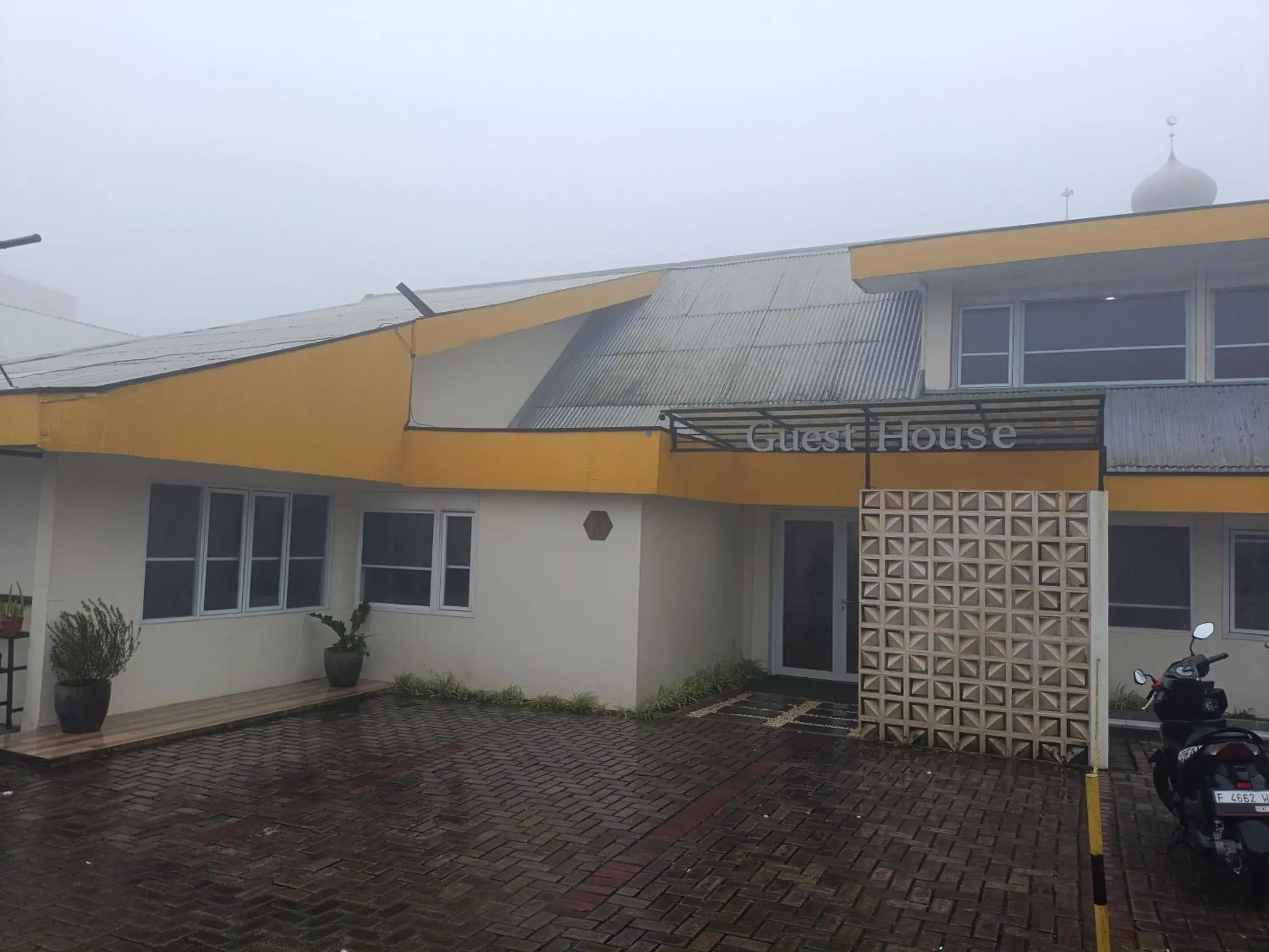 Property building in Mamifokobo Guest House Property building in Mamifokobo Guest House