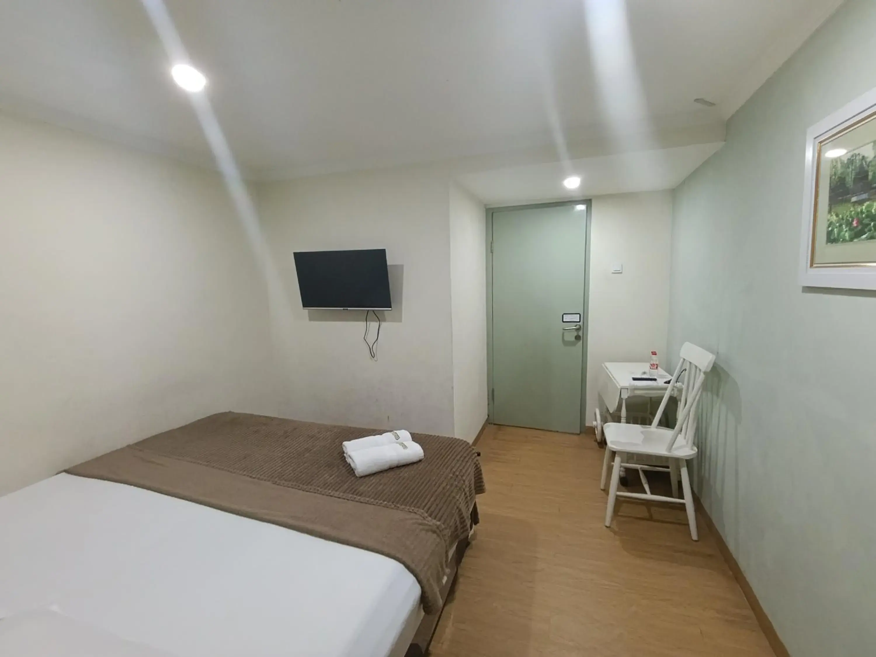 Bed in Mamifokobo Guest House Bed in Mamifokobo Guest House