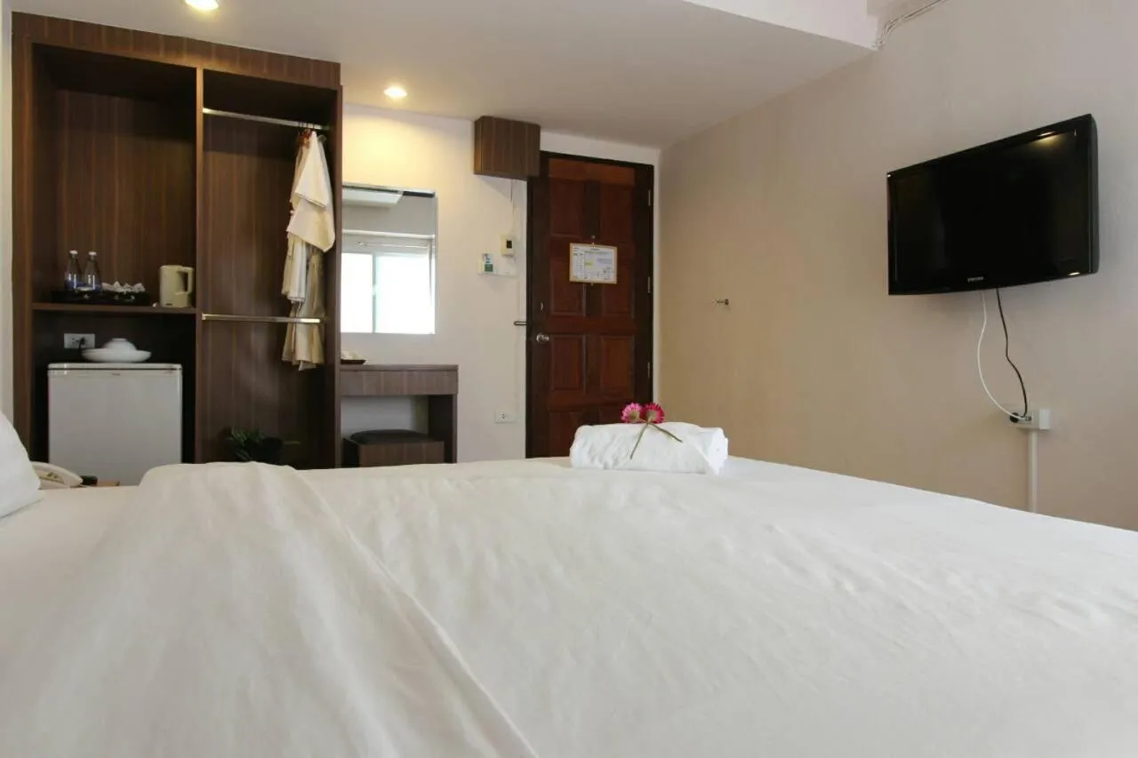 Bed in Beerapan Hotel