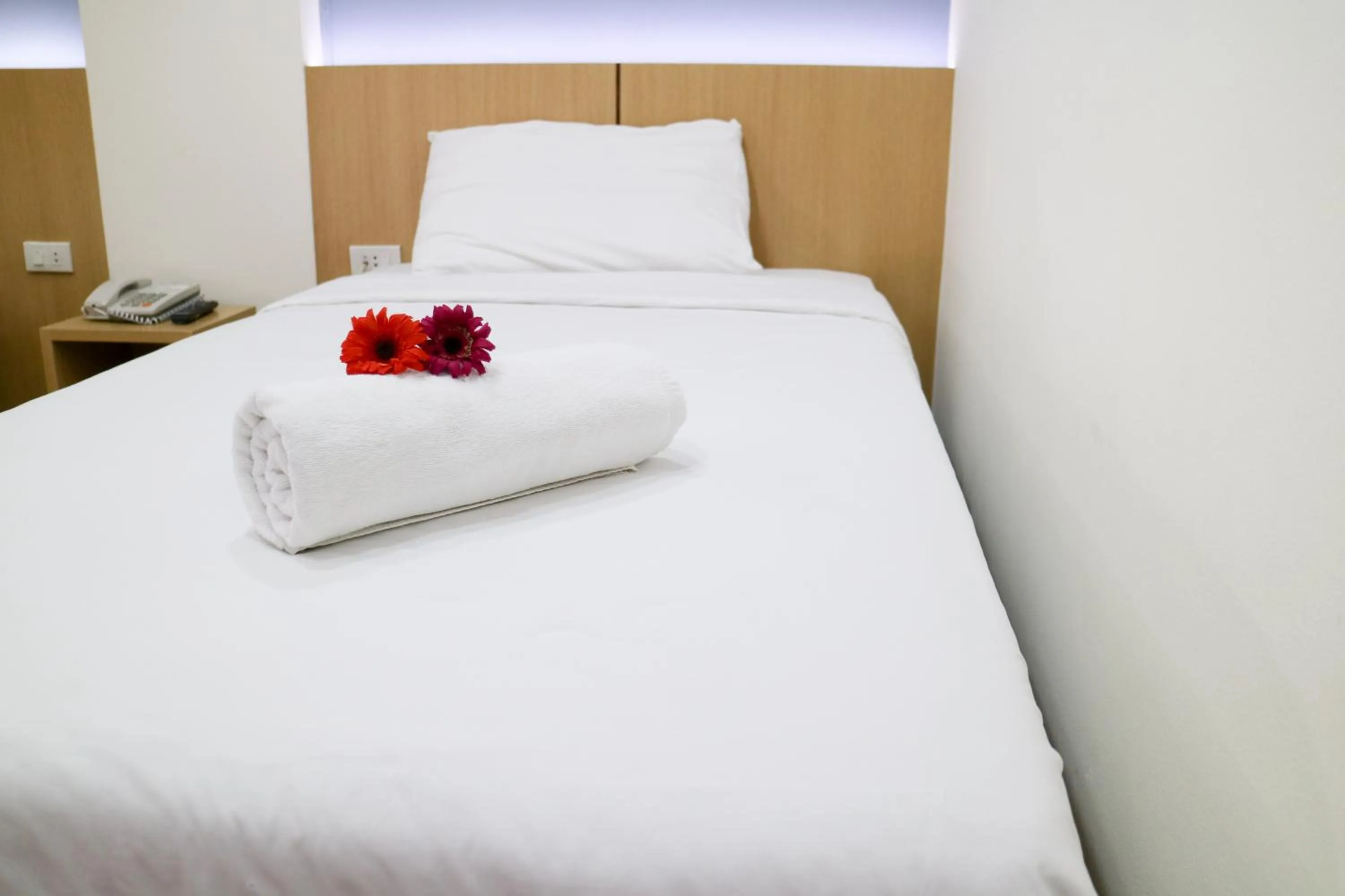 Bed in Beerapan Hotel