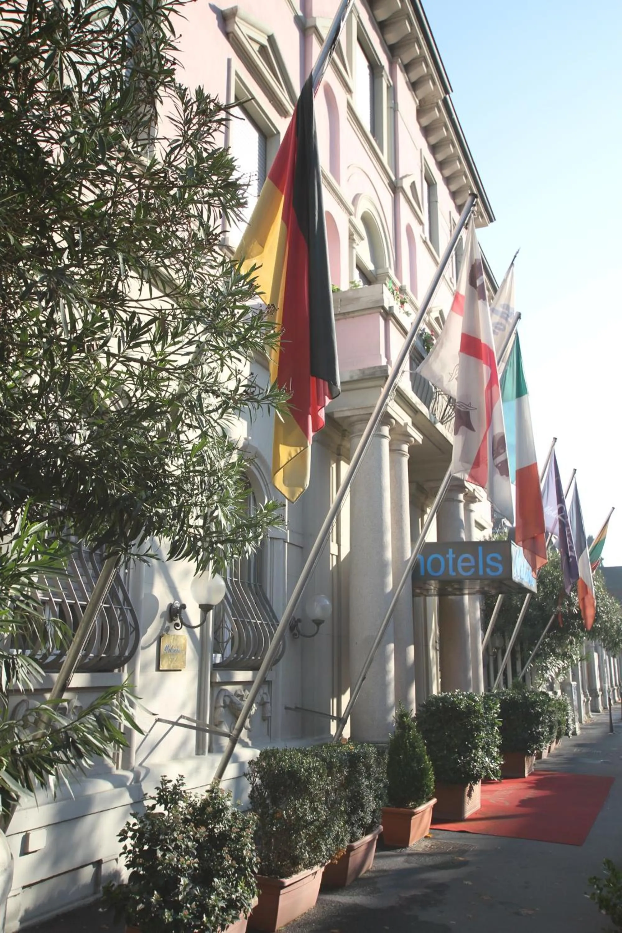 Facade/entrance in Mokinba Hotels Montebianco