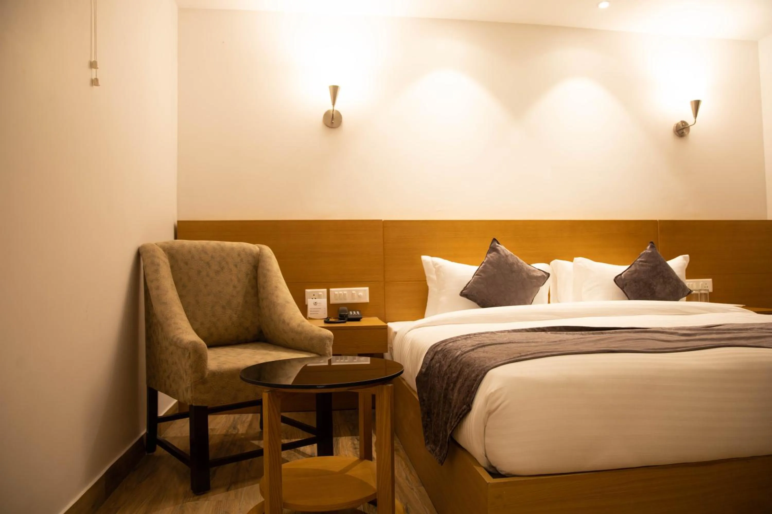 Bed in Iris Lite Corbett