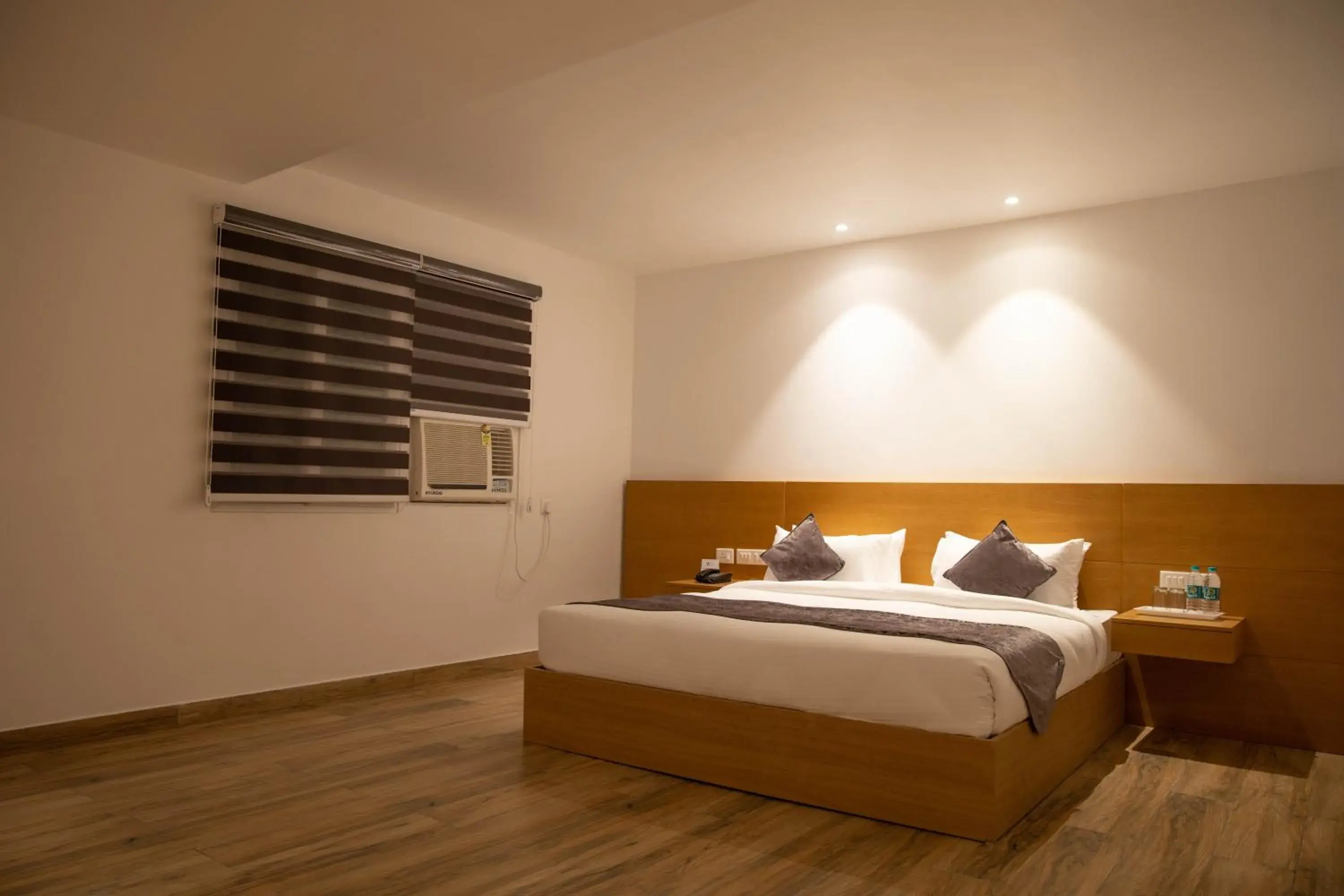 Bed in Iris Lite Corbett Bed in Iris Lite Corbett