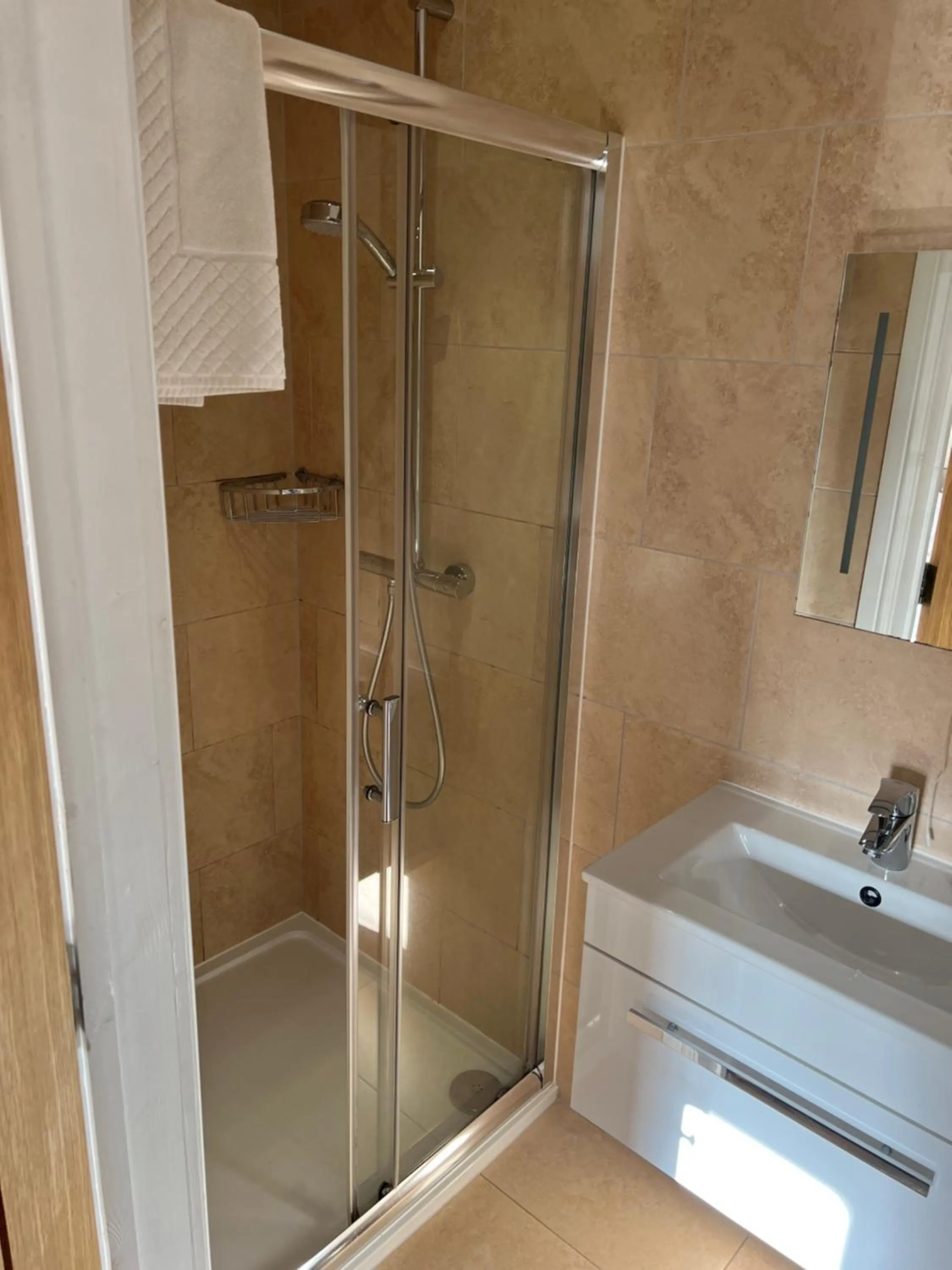Deluxe Twin Room in Fox and Goat