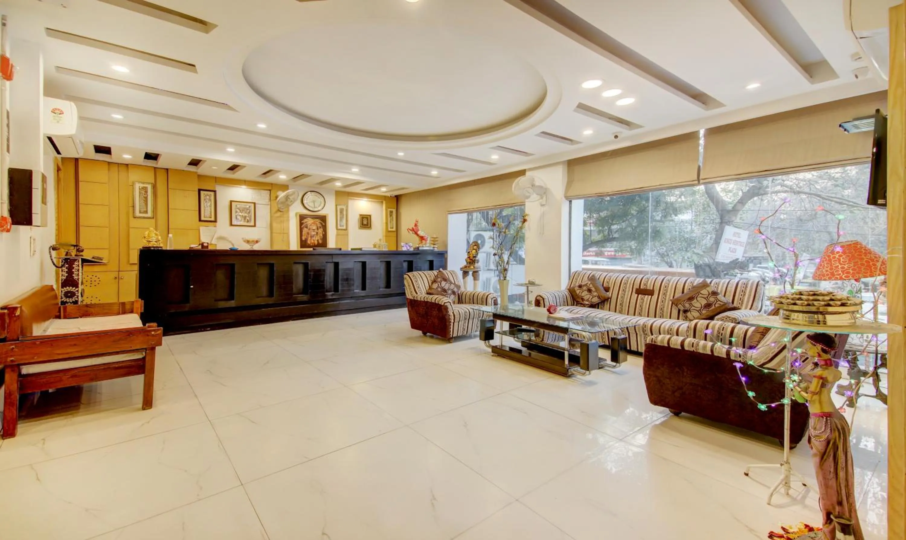 Lobby or reception in Treebo The Kings Plaza