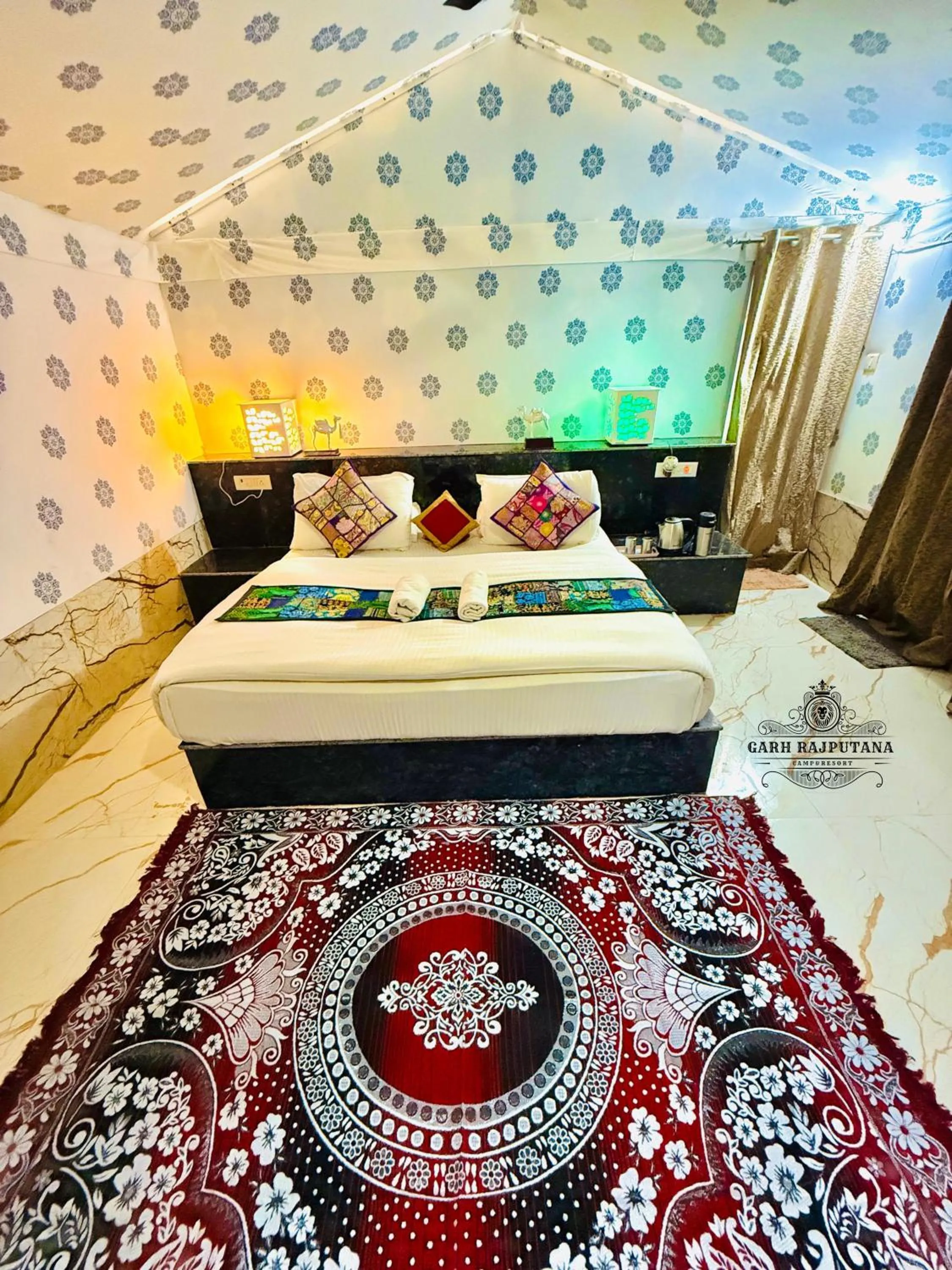 Coffee/tea facilities, Bed in Garh Rajputana camp