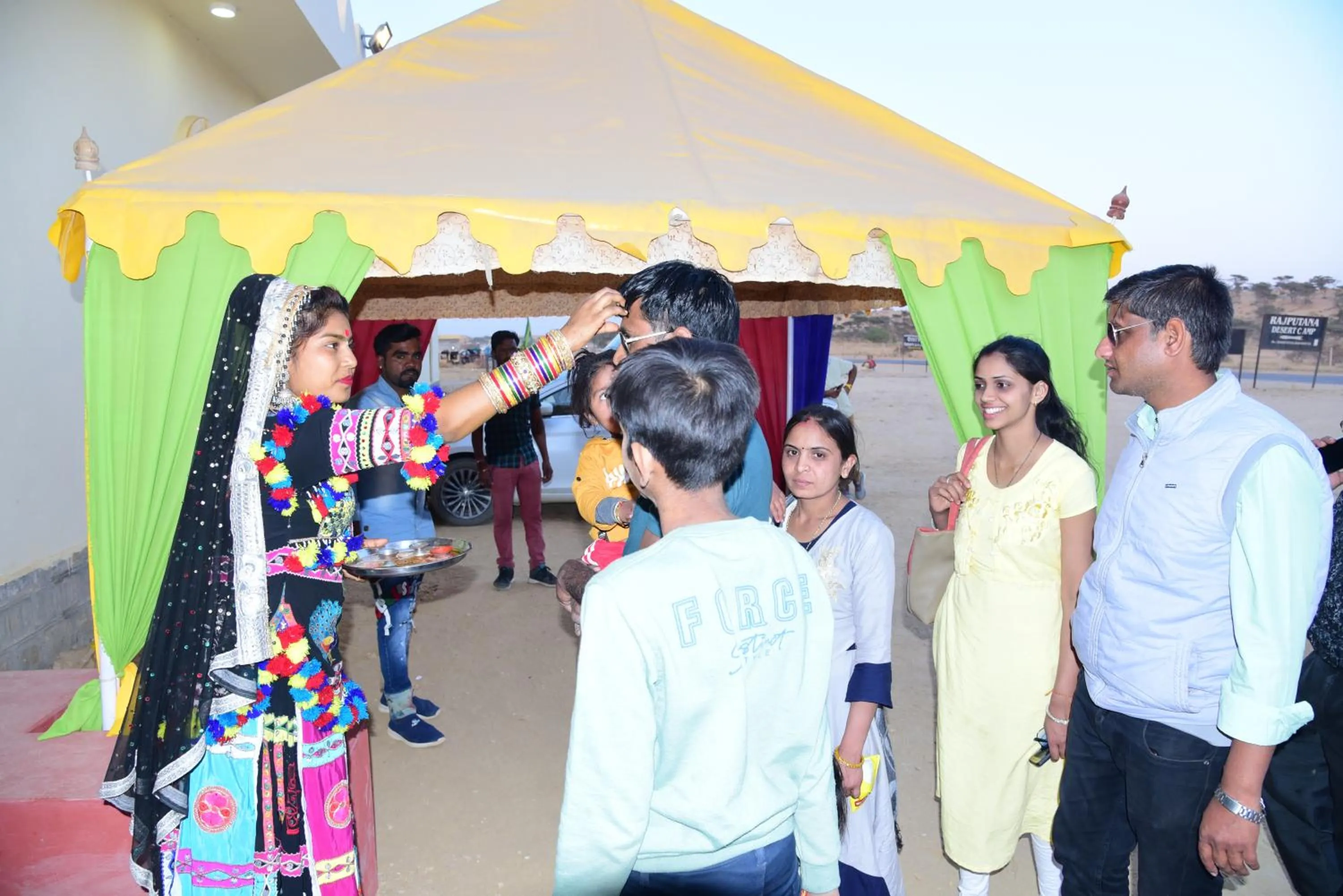 group of guests in Garh Rajputana camp