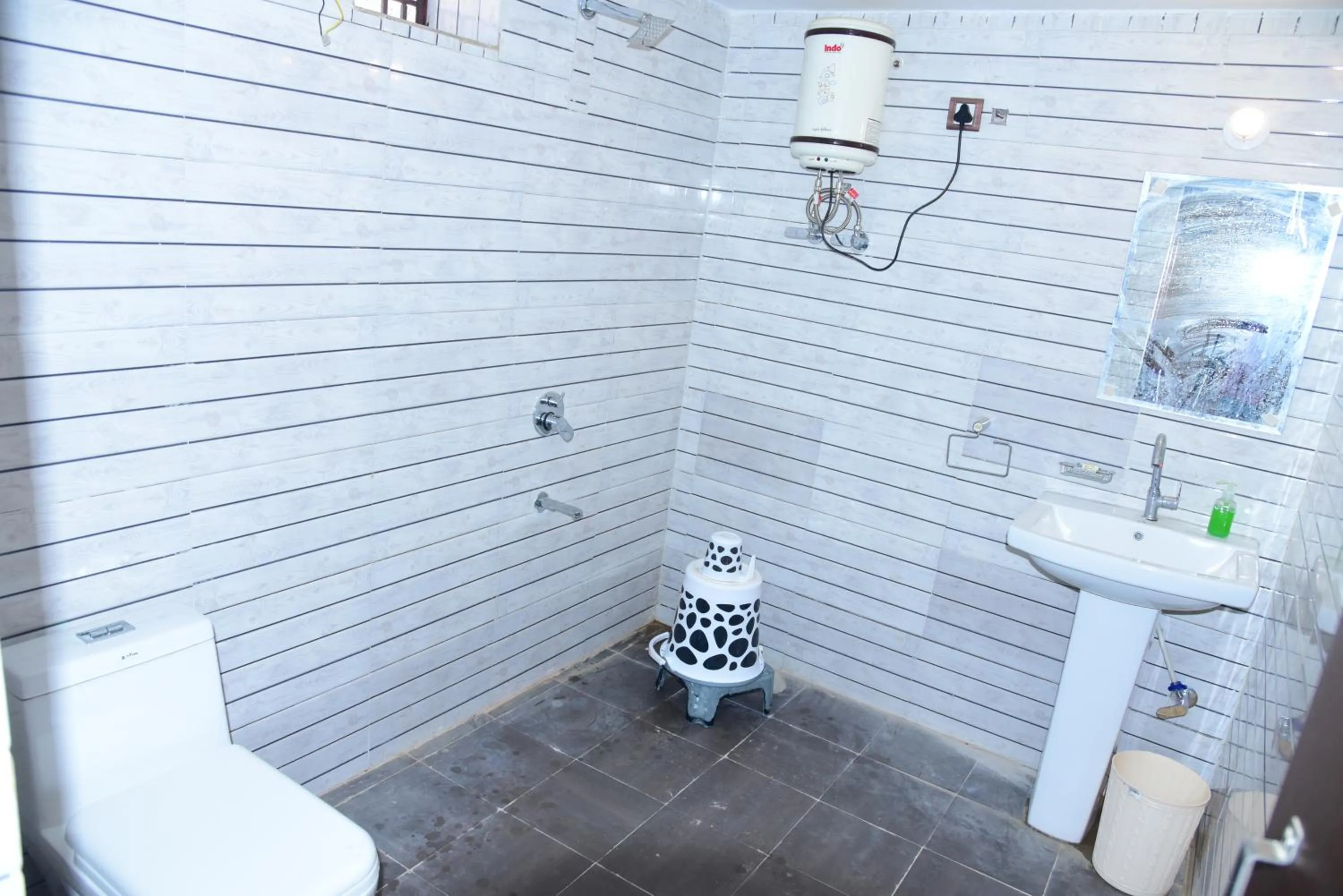 Bathroom in Garh Rajputana camp