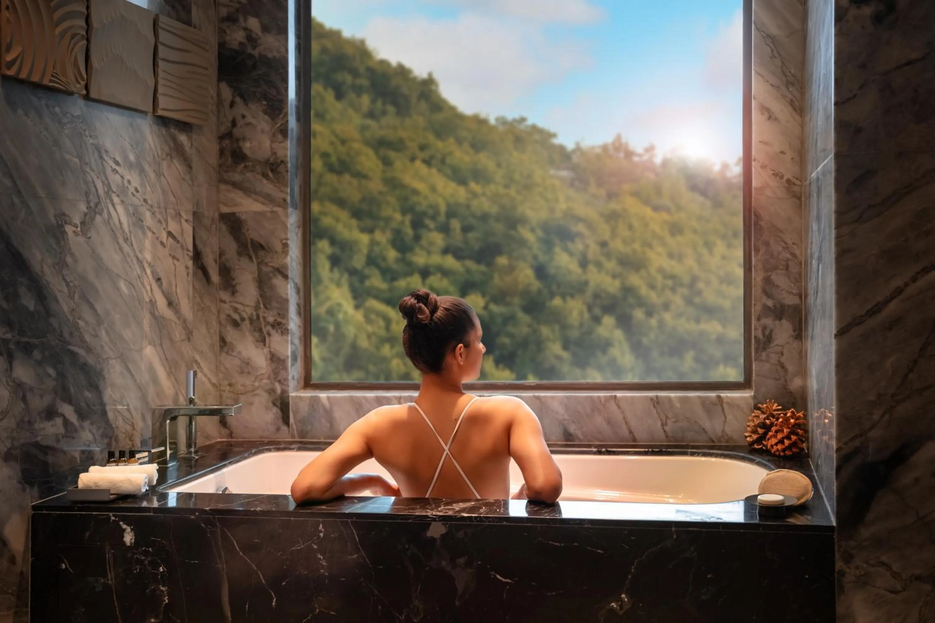 Bath in Hyatt Regency Dehradun Resort and Spa