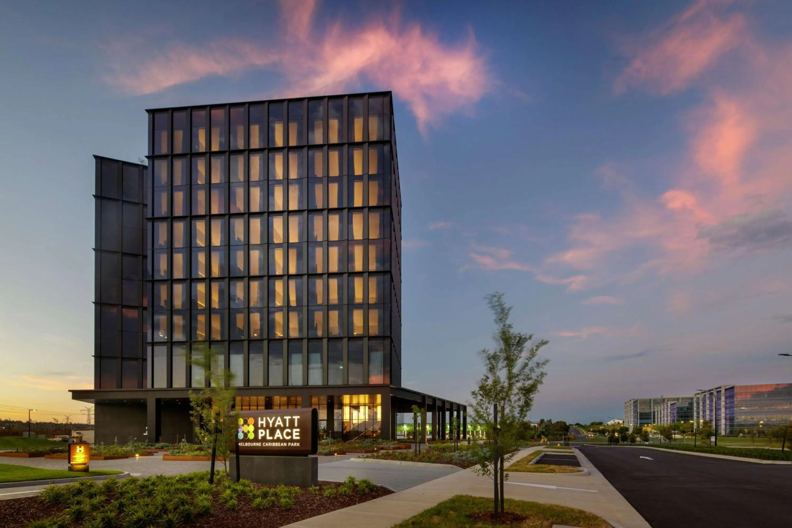 Property building in Hyatt Place Melbourne Caribbean Park