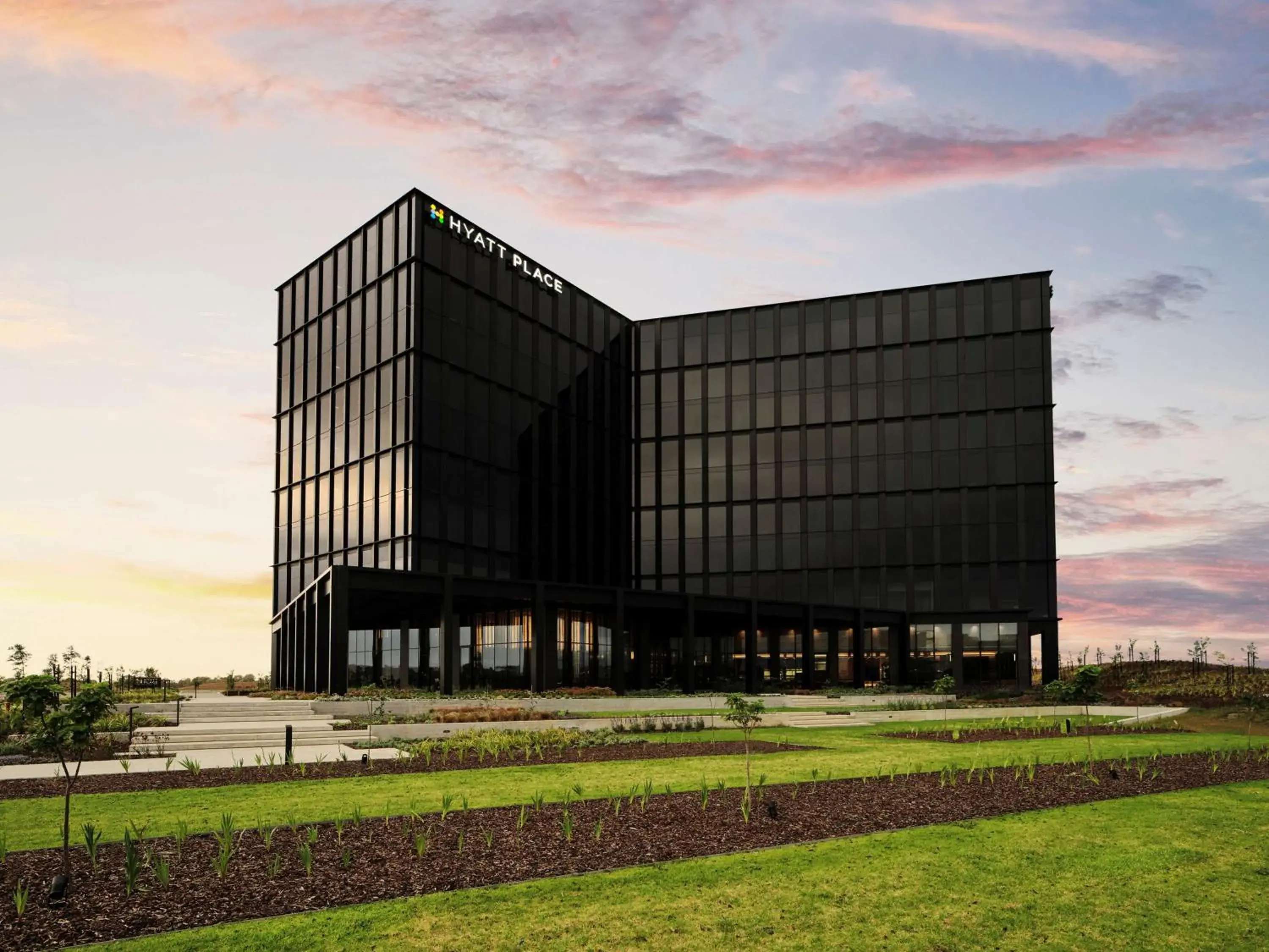 Property building in Hyatt Place Melbourne Caribbean Park Property building in Hyatt Place Melbourne Caribbean Park