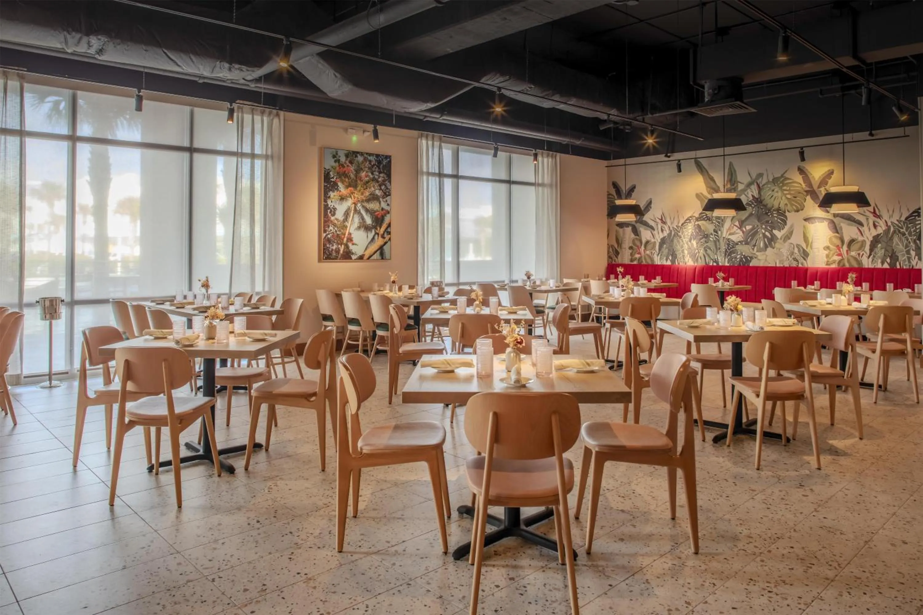 Restaurant/places to eat in Hyatt Place St Augustine Vilano Beach