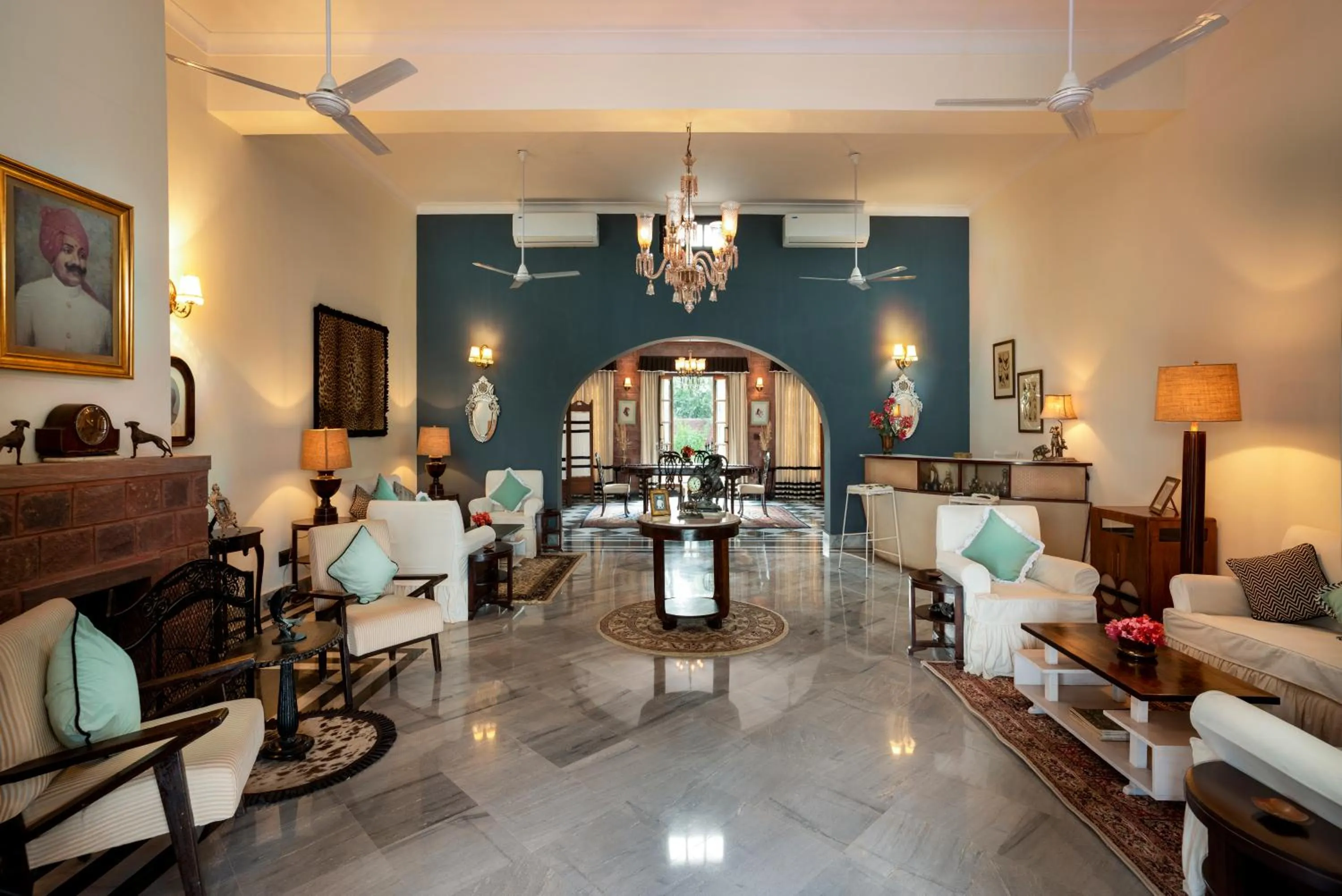 Living room in ama Stays & Trails Kothi Umednagar, Jodhpur