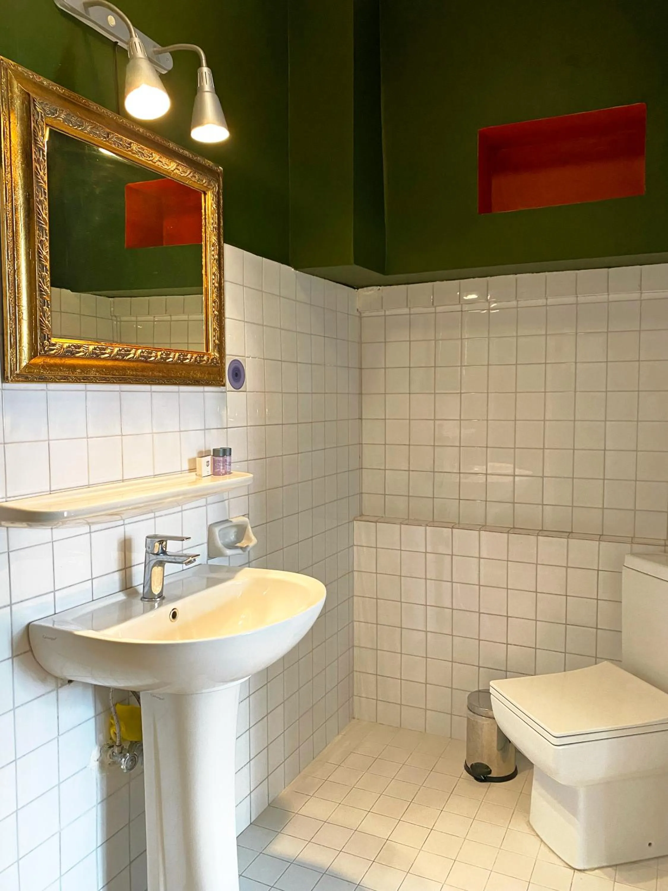 Toilet in Petek Pansiyon Fenerbahce Kadikoy