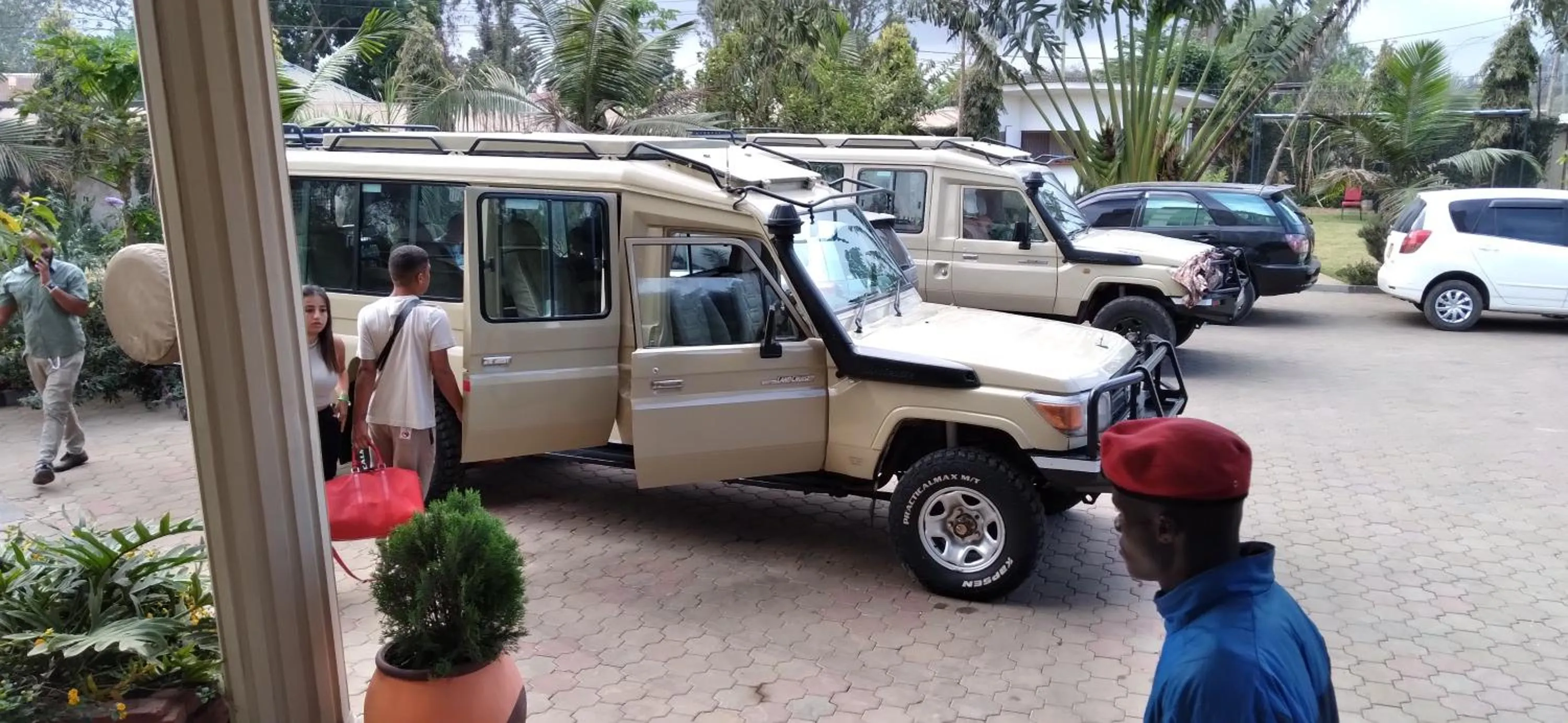 group of guests in Elanacha Hotel
