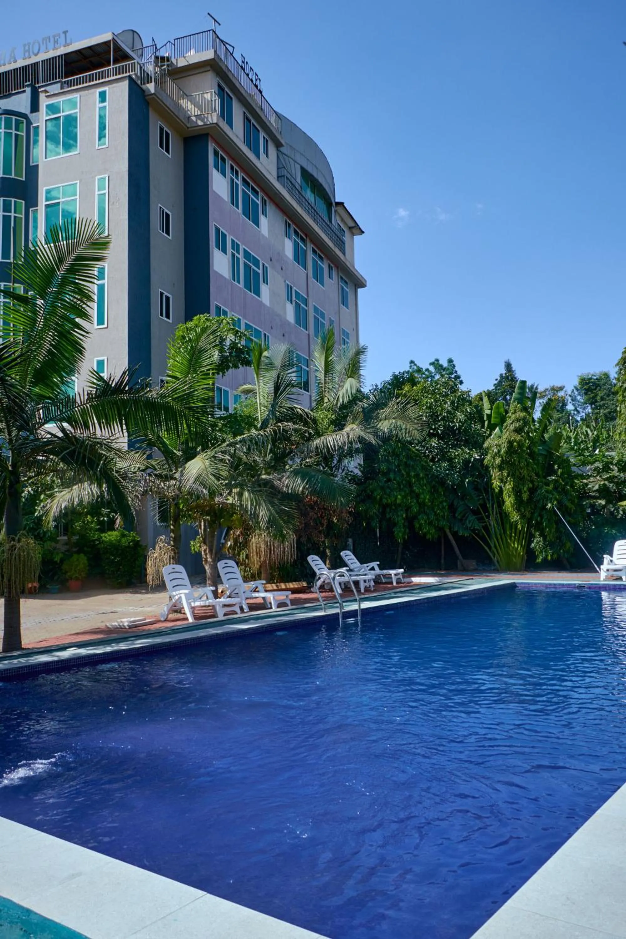 Day in Elanacha Hotel