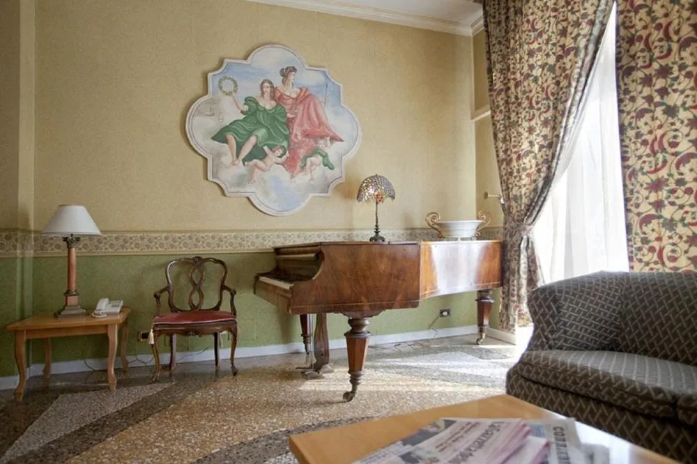 Seating area in Hotel Bentivoglio Residenza D'Epoca
