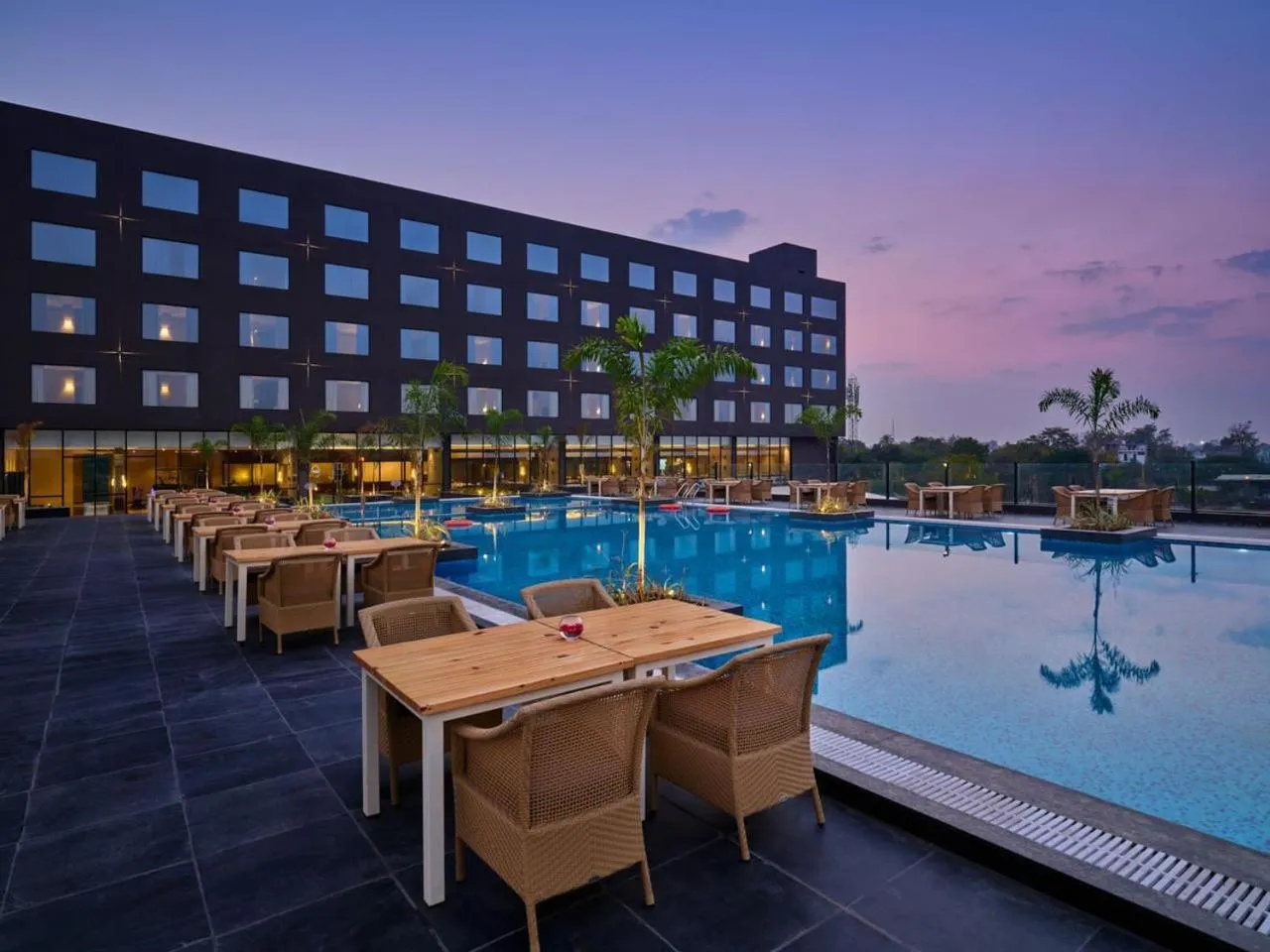 Swimming pool in Essentia Luxury Hotel Indore