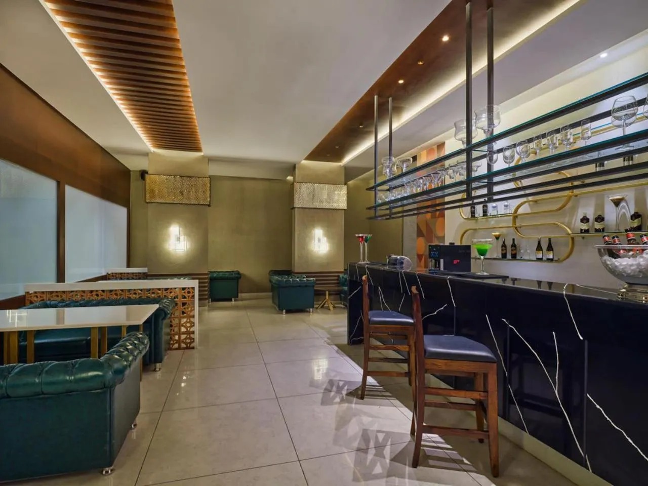 Lounge or bar in Essentia Luxury Hotel Indore