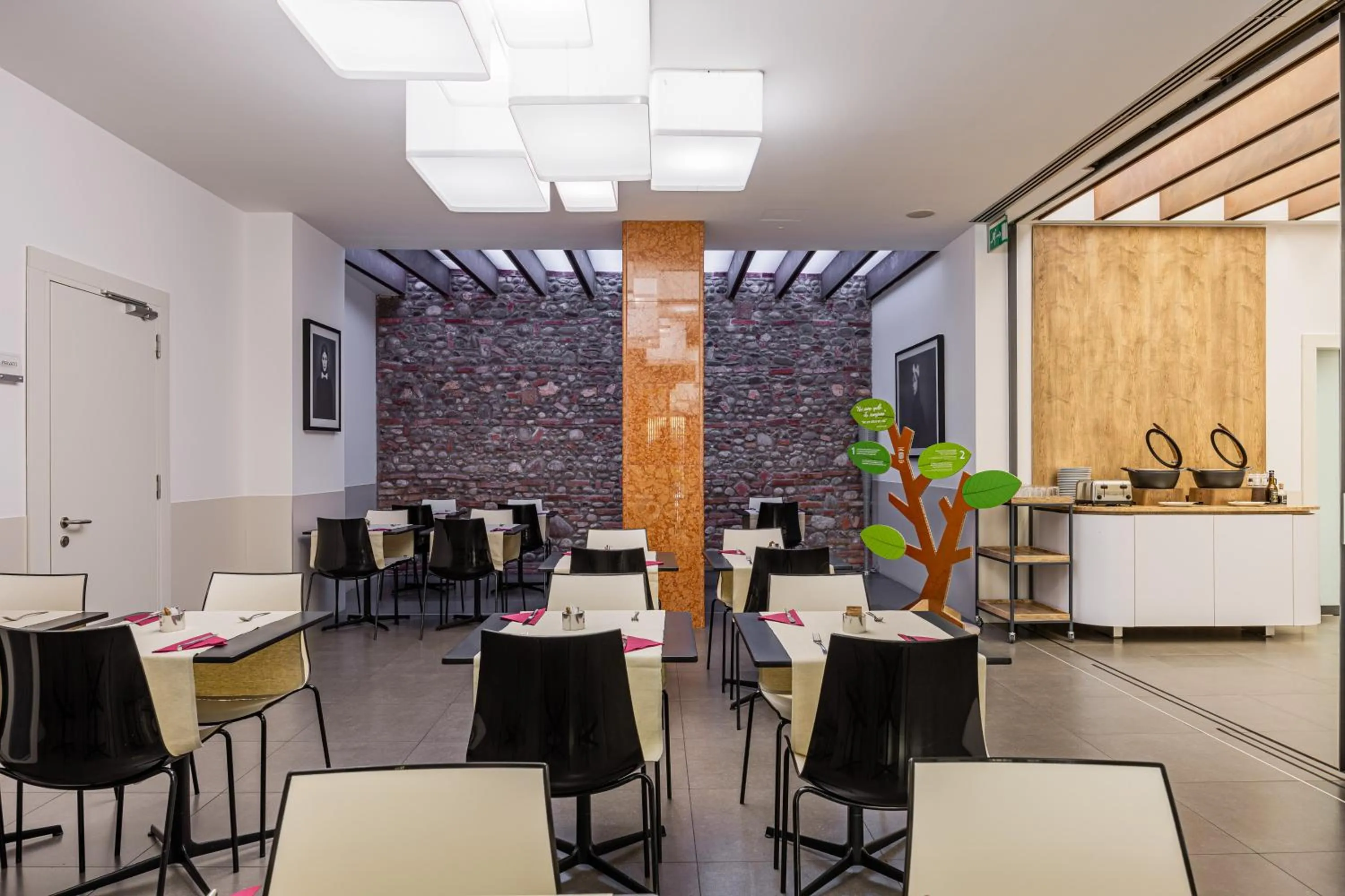 Breakfast in Best Western Plus Hotel De Capuleti