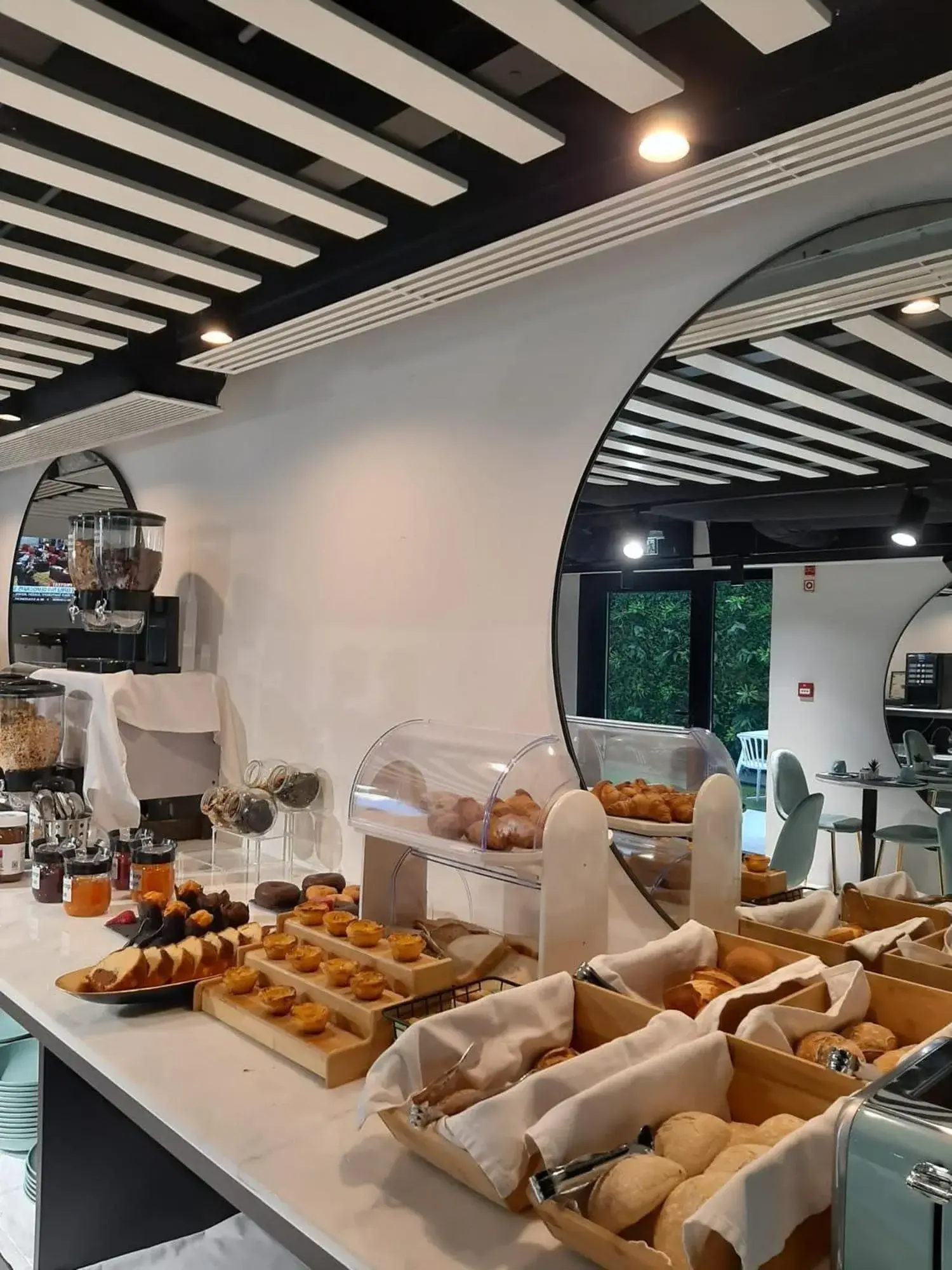 Buffet breakfast in Lisbon City Hollywood Hotel by City Hotels Buffet breakfast in Lisbon City Hollywood Hotel by City Hotels