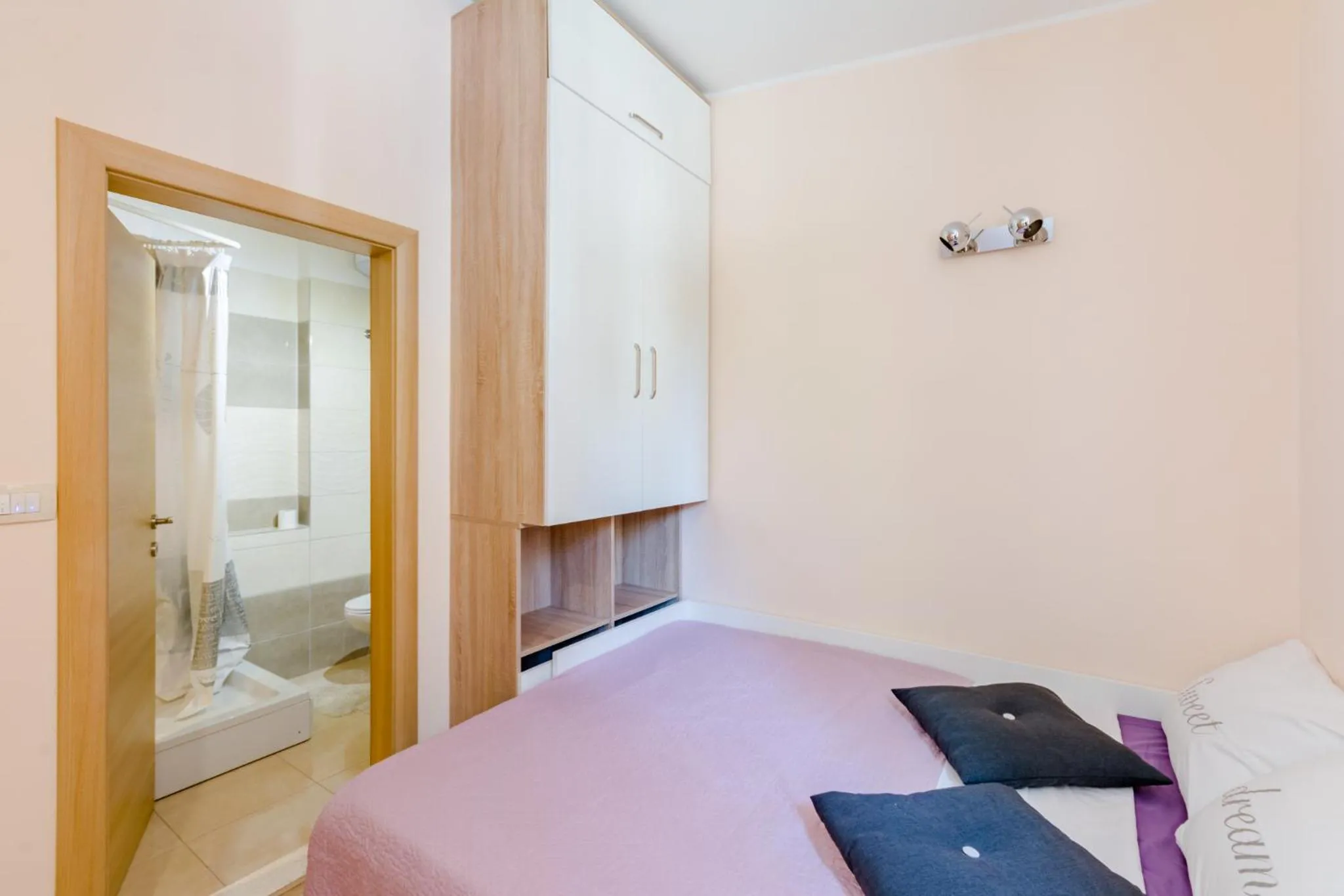 Bedroom, Bed in Luxury Villa Roza