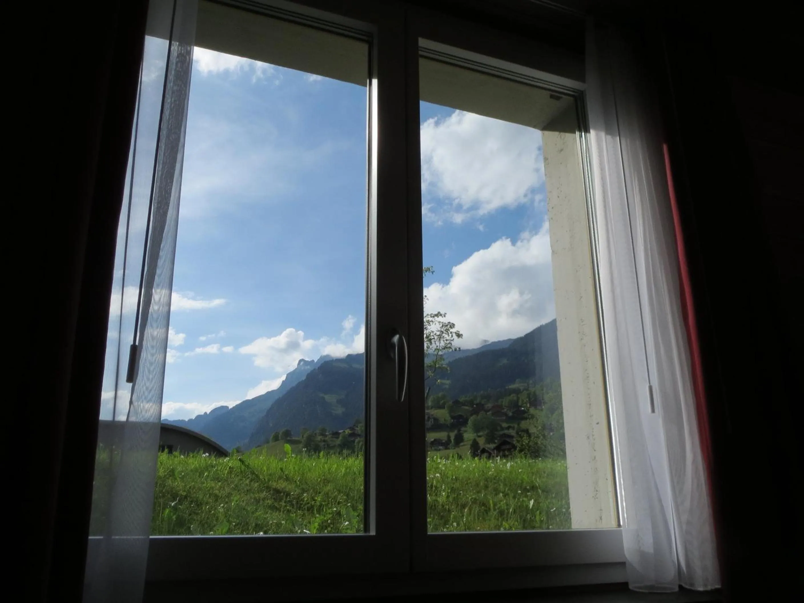 MOM - Alpine Boutique Apartments, Romantica, near Grindelwald Terminal