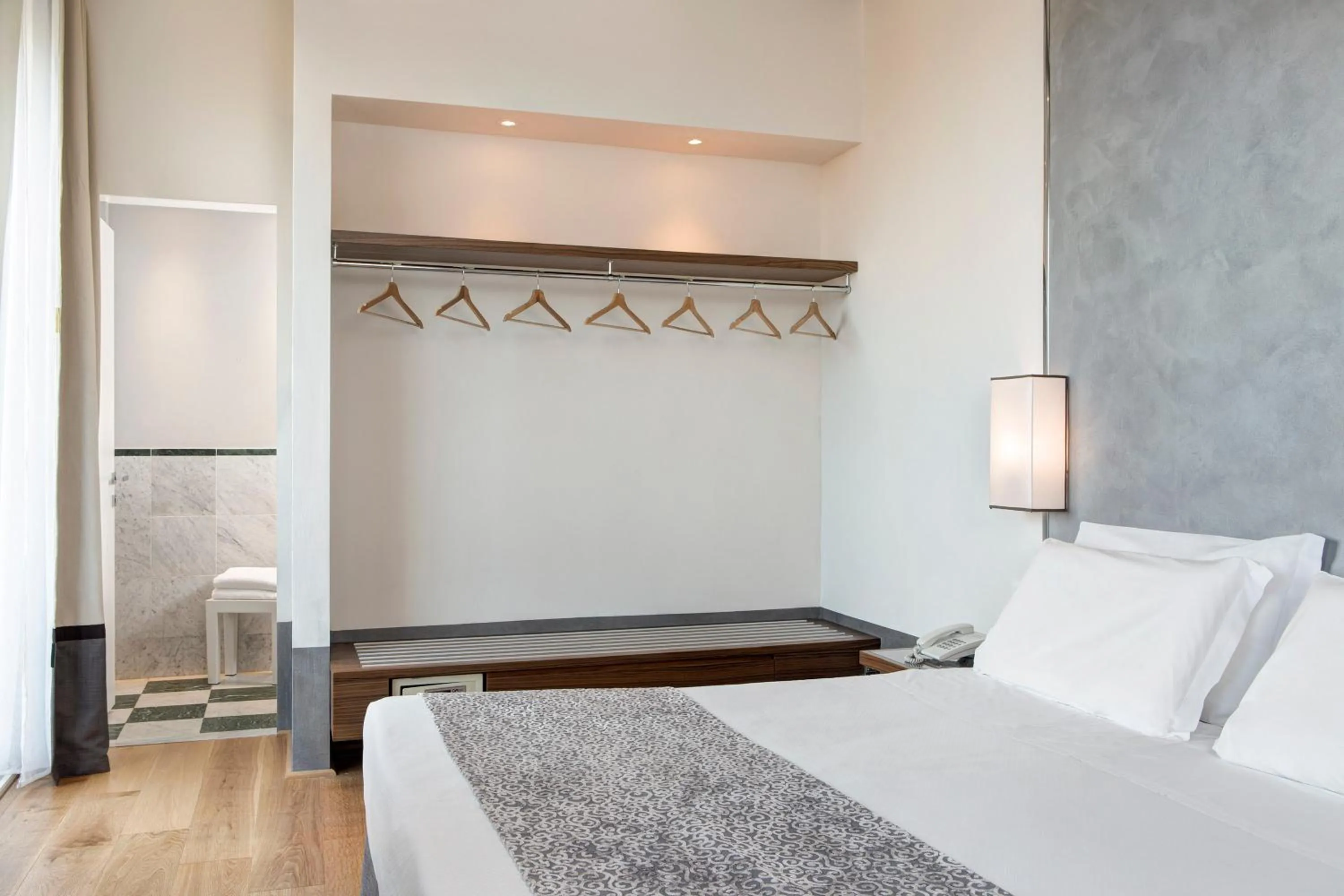 Photo of the whole room, Bed in Hotel Orto de' Medici