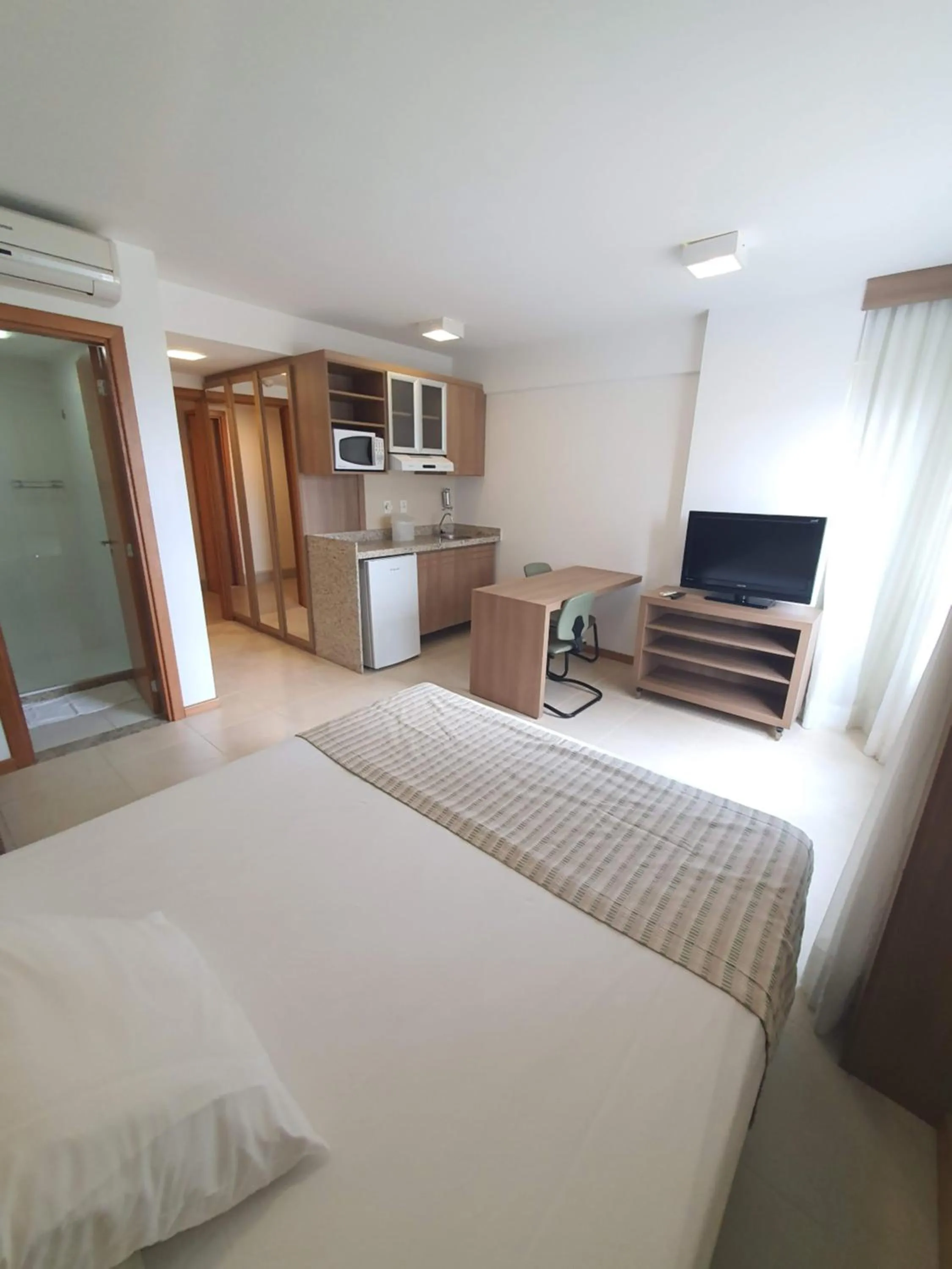 Communal lounge/ TV room, Bed in Flat Saint Moritz Express By Rei dos Flats