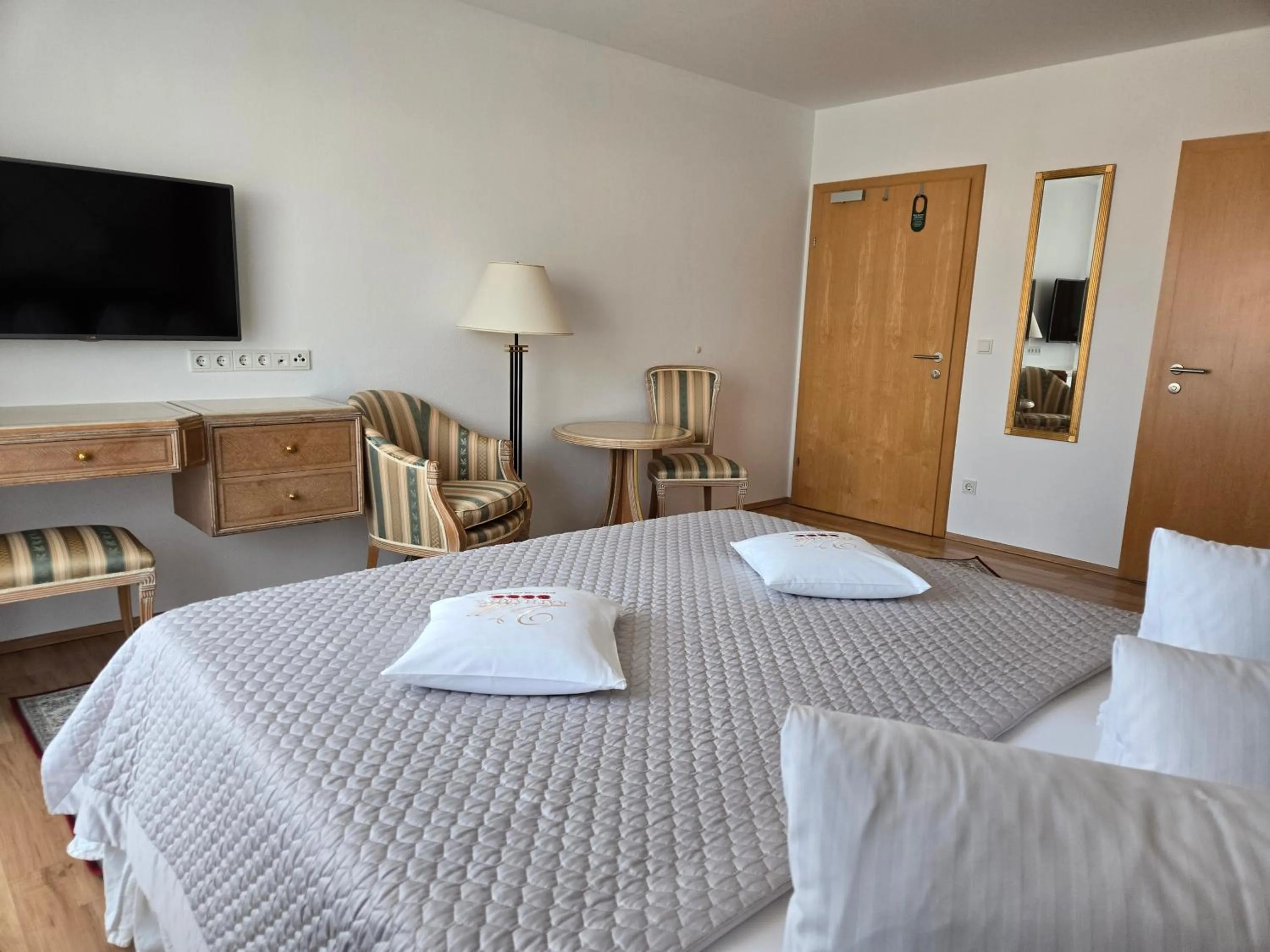 Comfort Double Room with Balcony or Terrace in Villa Katharina