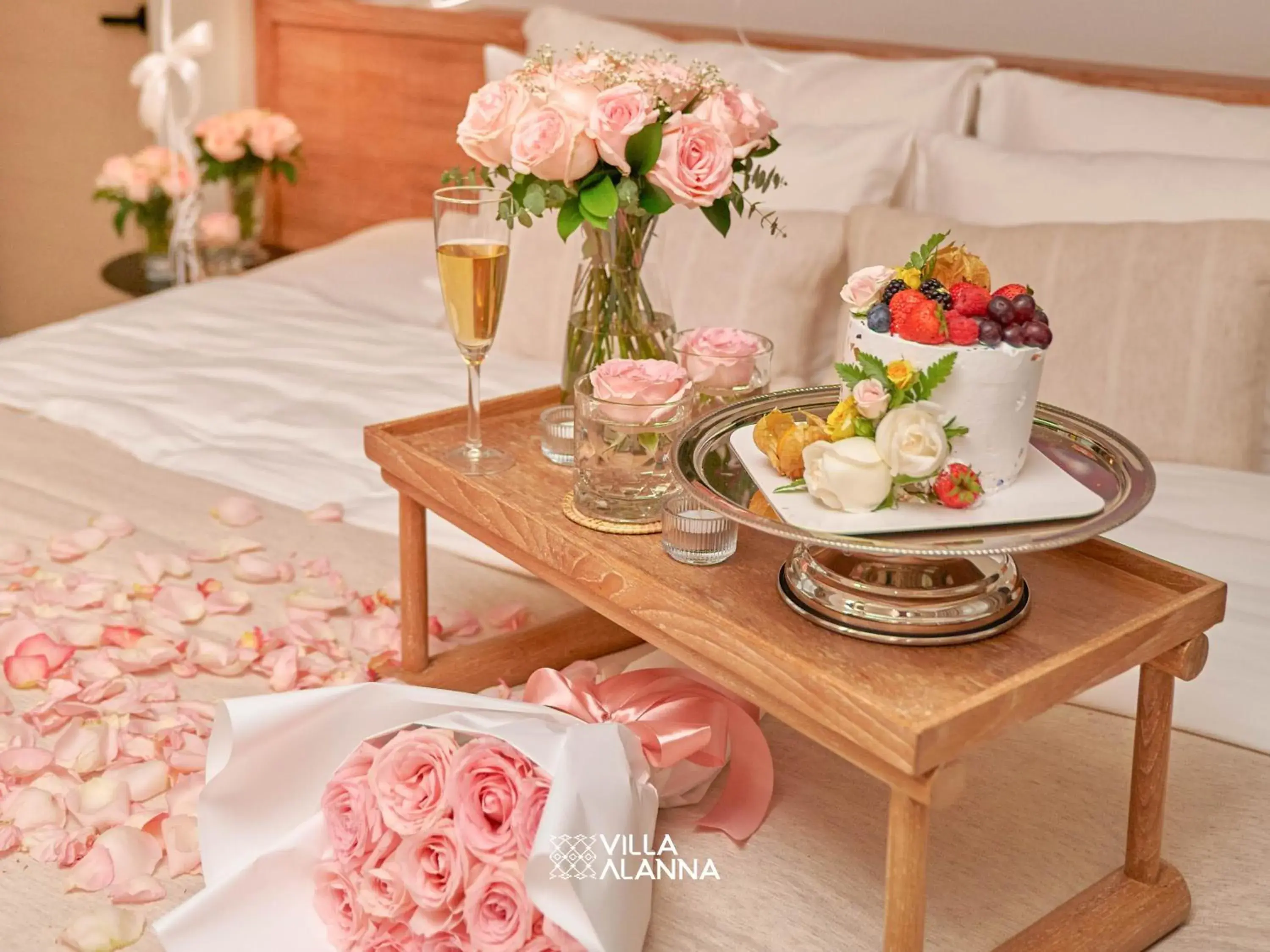 Activities, Bed in Villa ALANNA Activities, Bed in Villa ALANNA