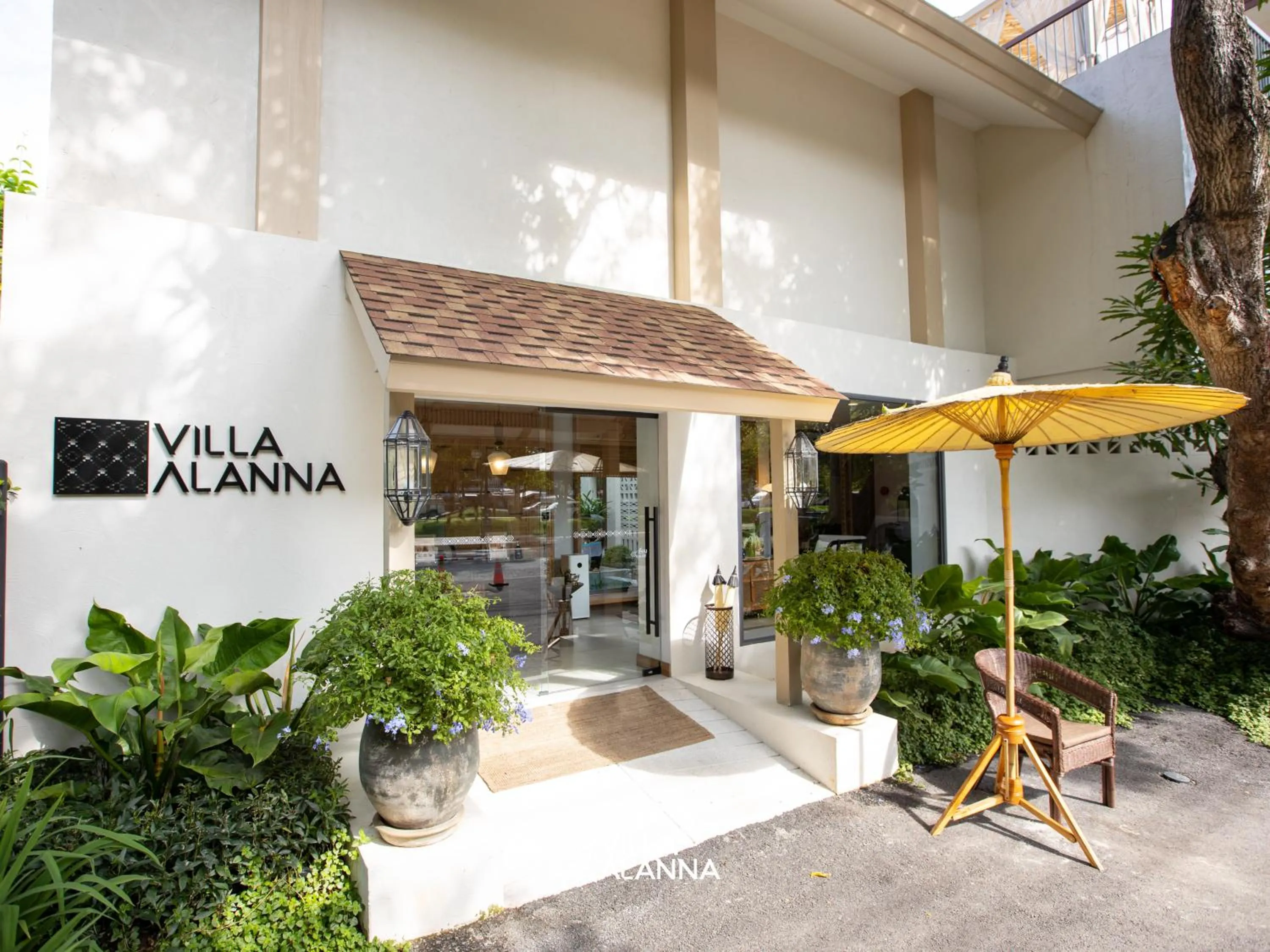 Property building in Villa ALANNA