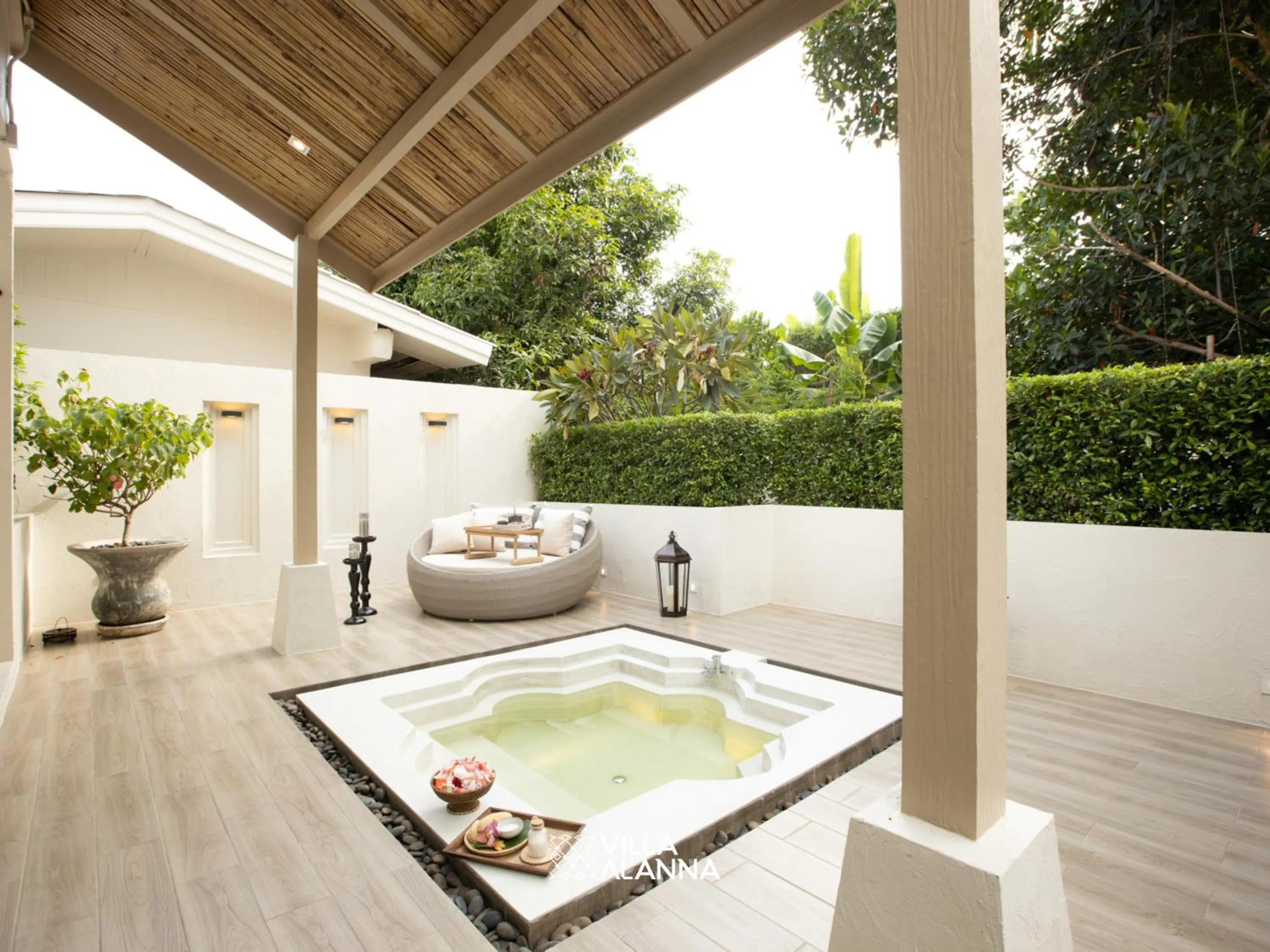 Patio in Villa ALANNA