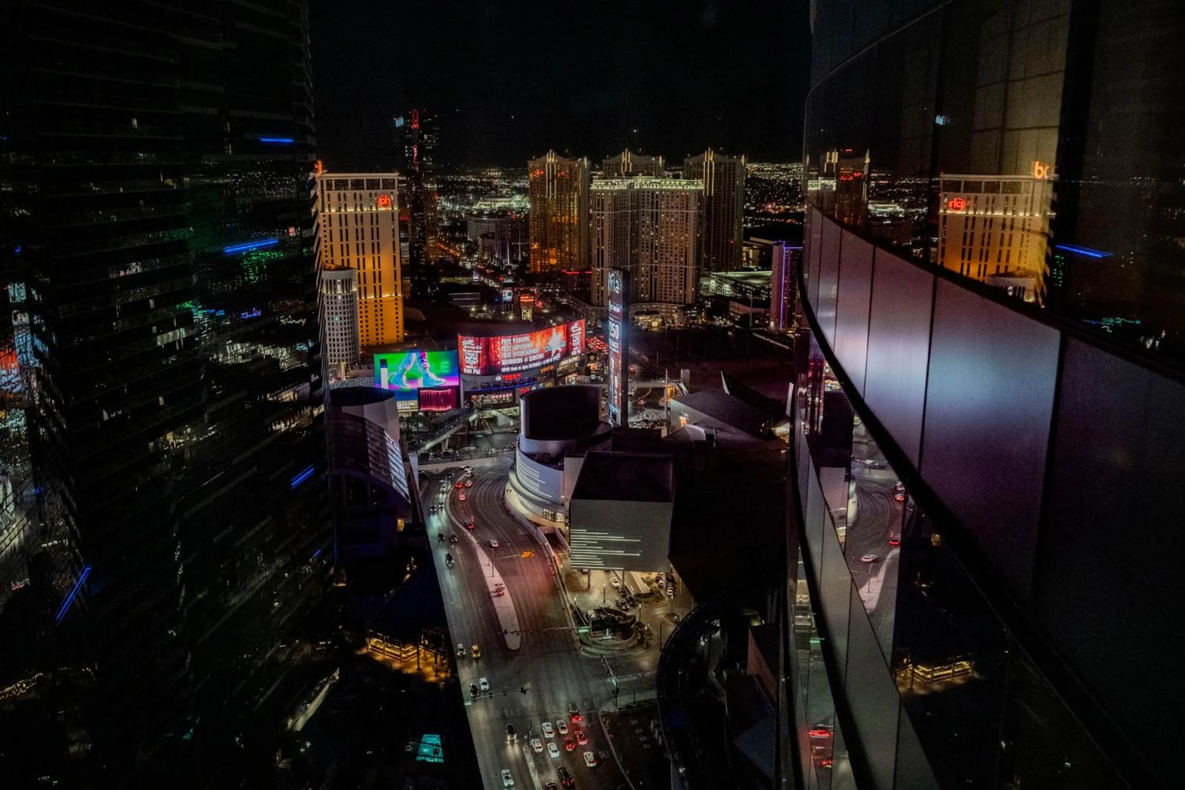 City view in StripViewSuites at Vdara