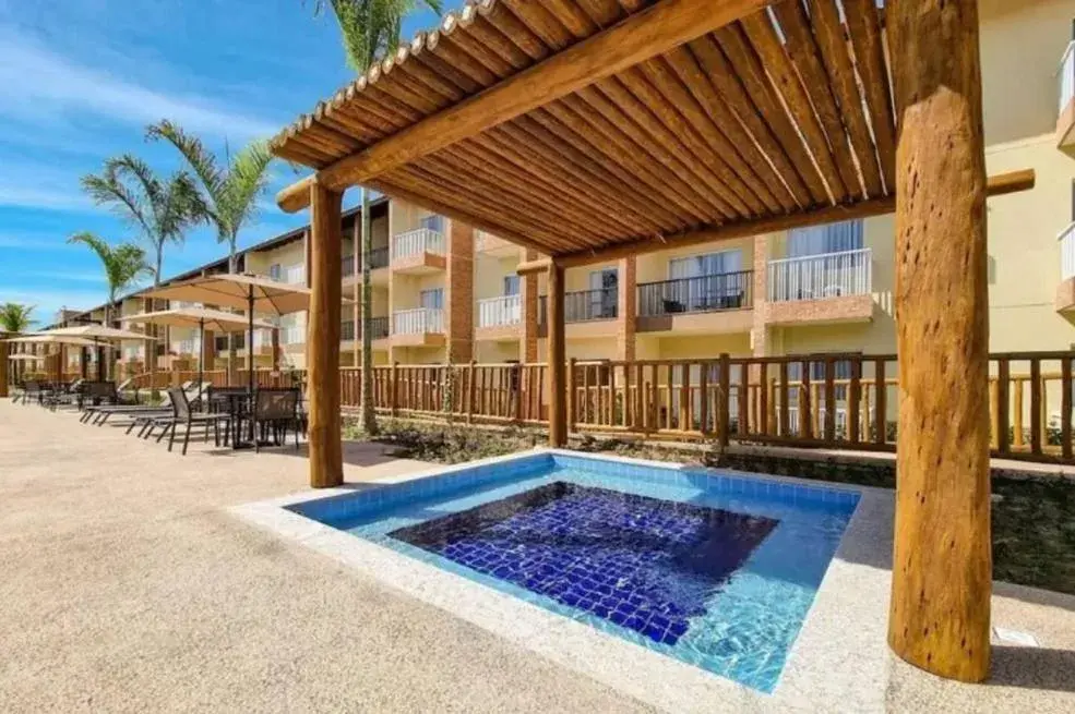 Swimming pool in Ondas Praia Resort Swimming pool in Ondas Praia Resort