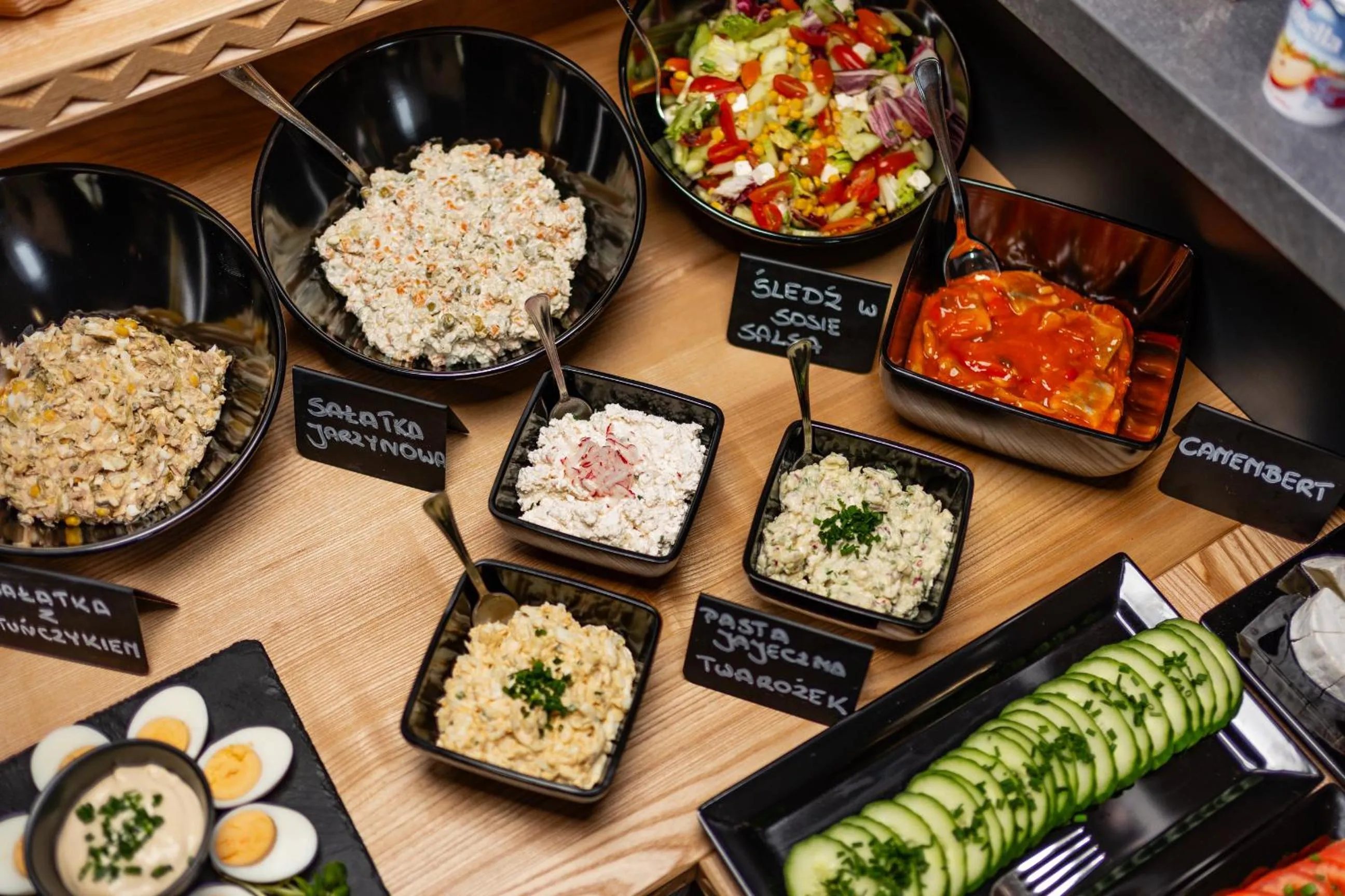 Food in Willa Folk Prestige