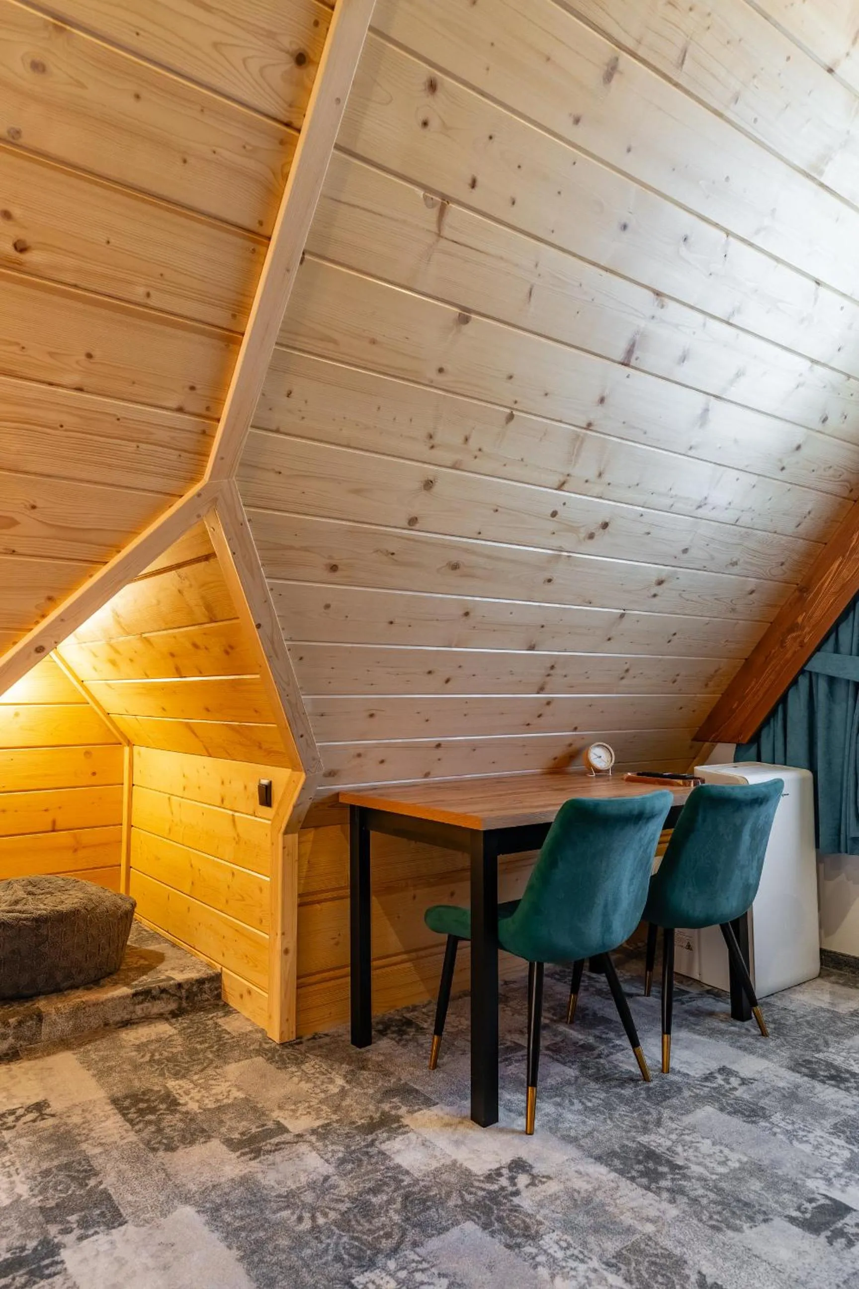 Seating area in Willa Folk Prestige